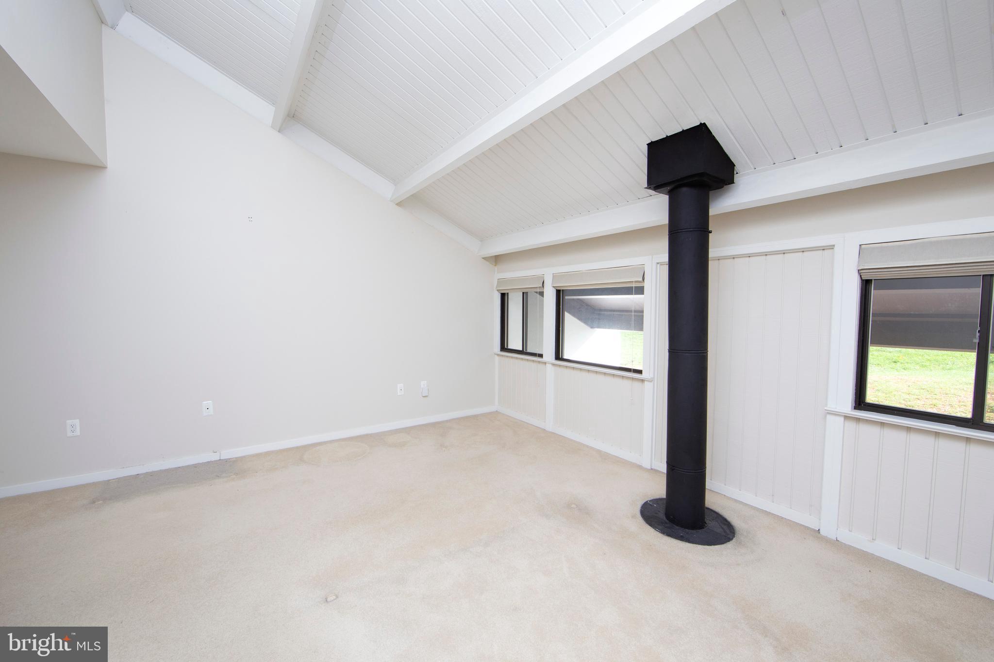 VILLAGE II - Residential Lease