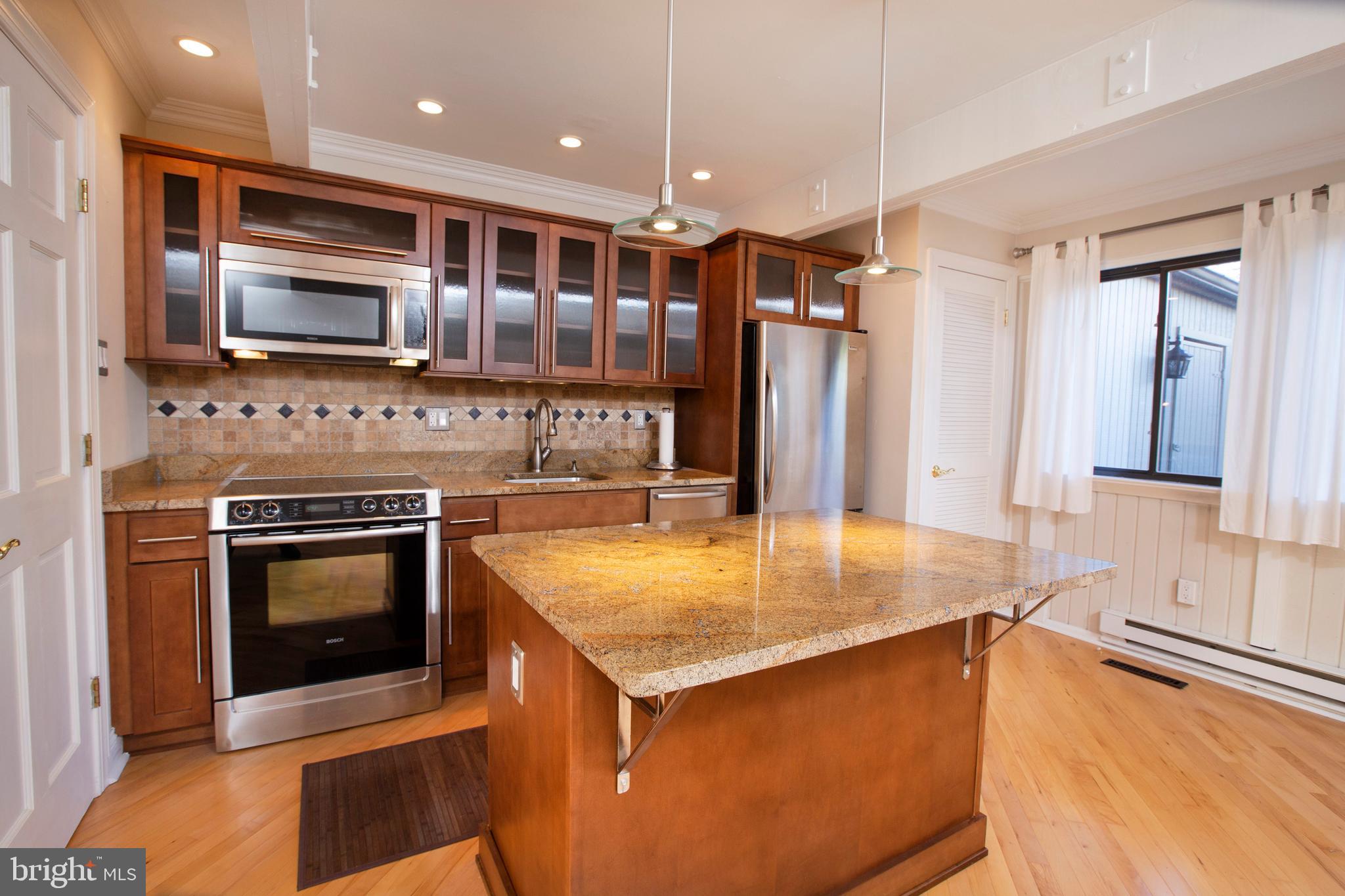 VILLAGE II - Residential Lease