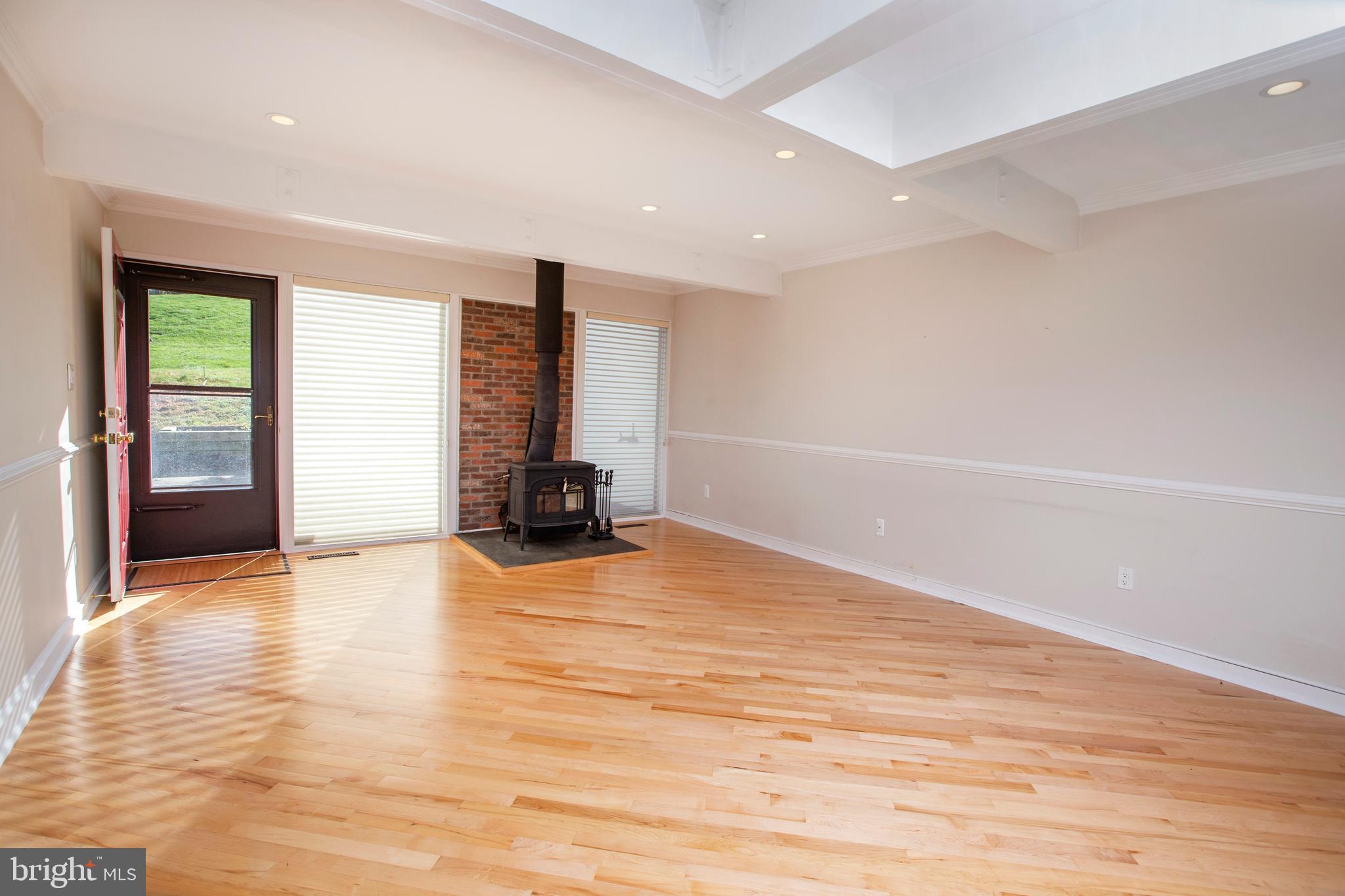 VILLAGE II - Residential Lease