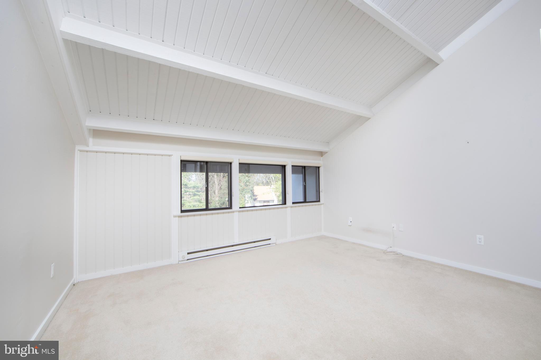 VILLAGE II - Residential Lease