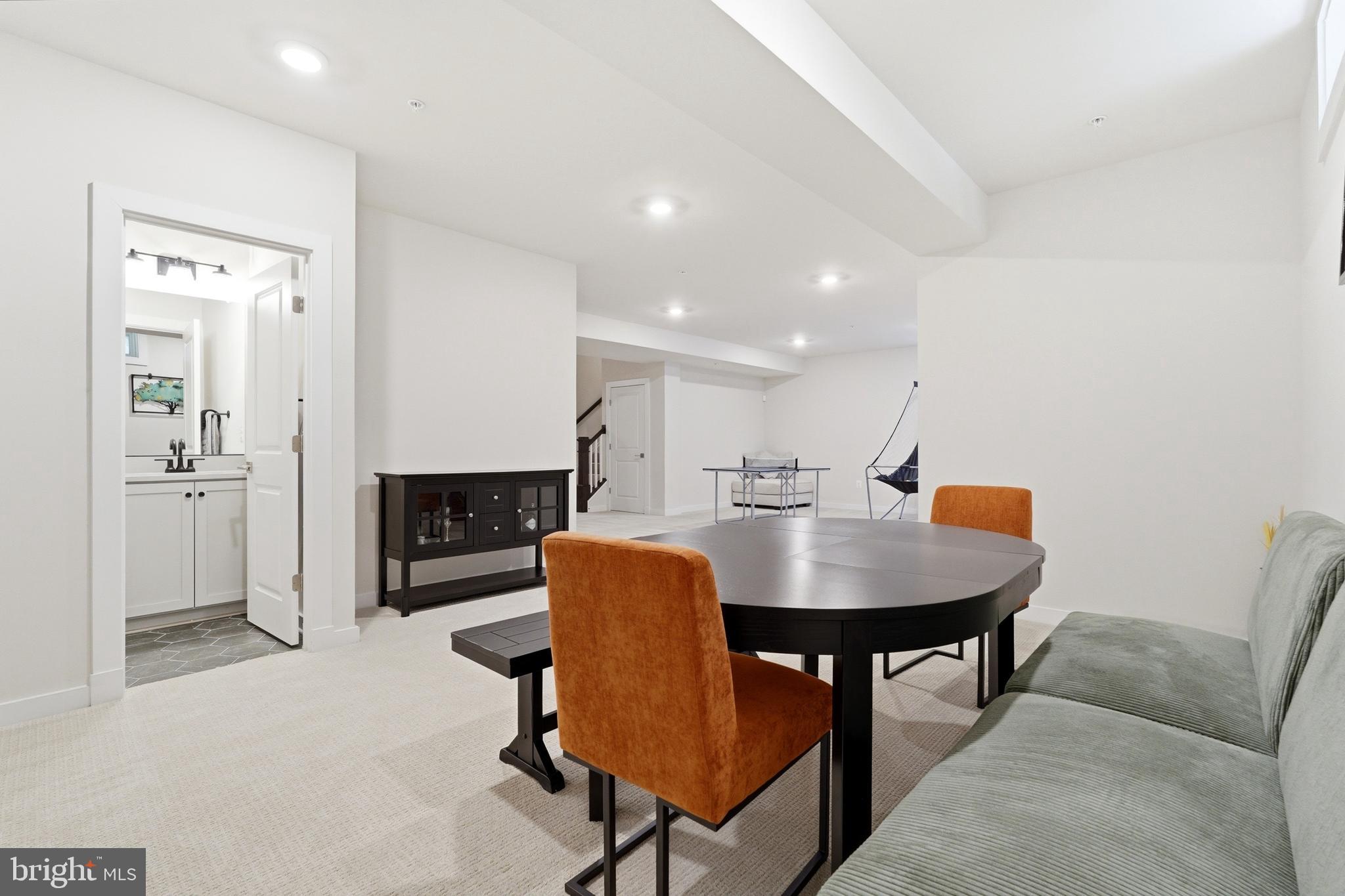 FAIRWAY ESTATES - Residential