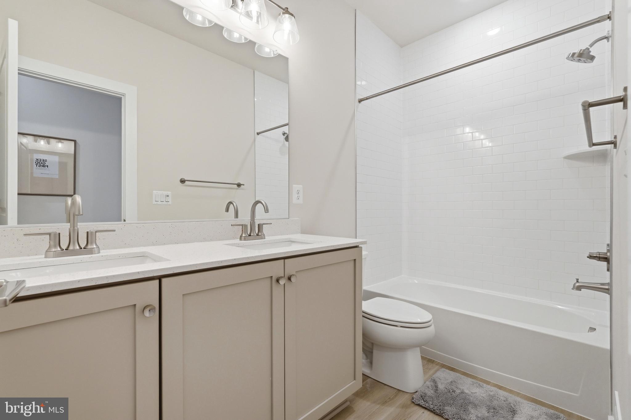 FAIRWAY ESTATES - Residential