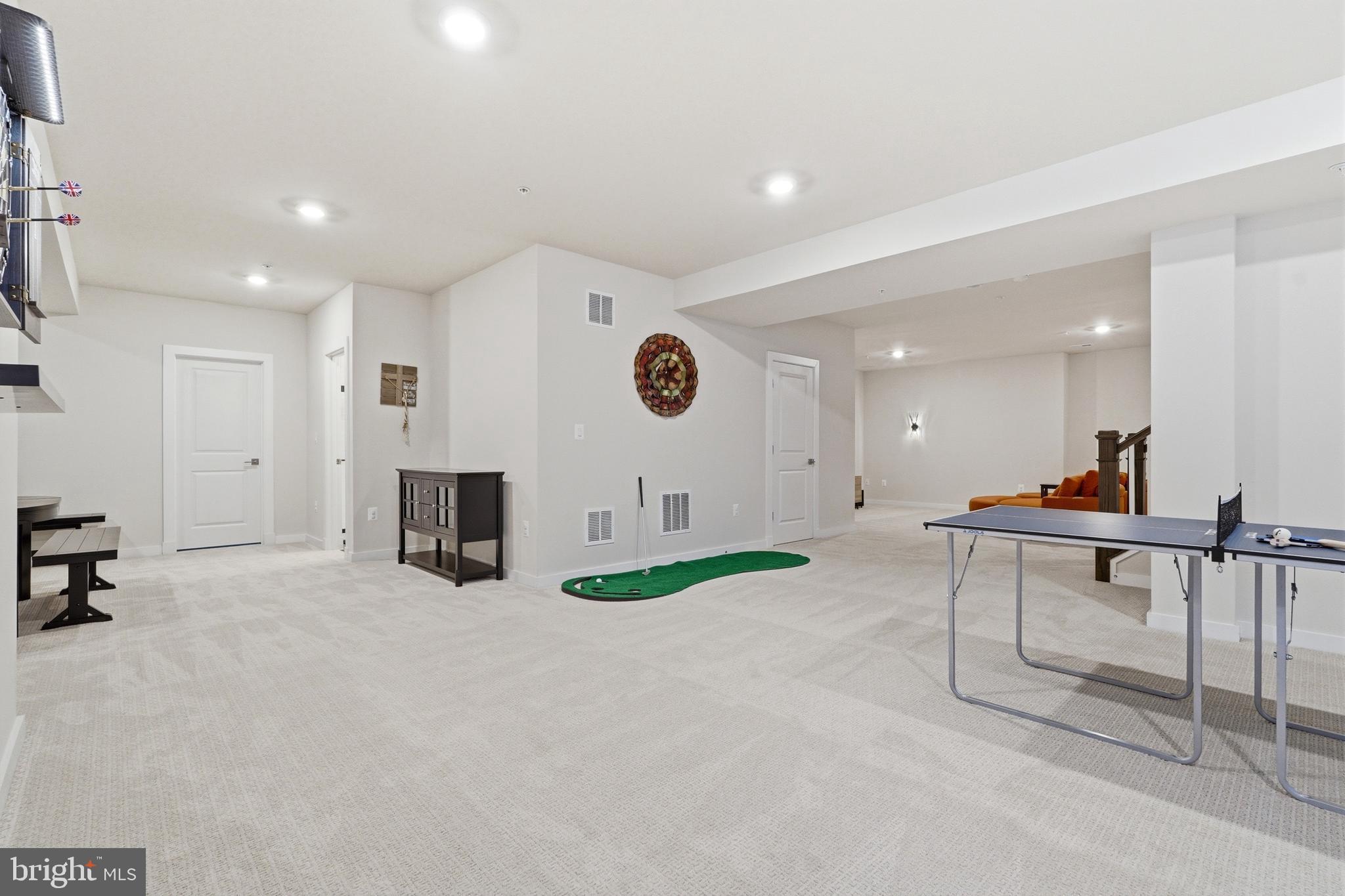 FAIRWAY ESTATES - Residential