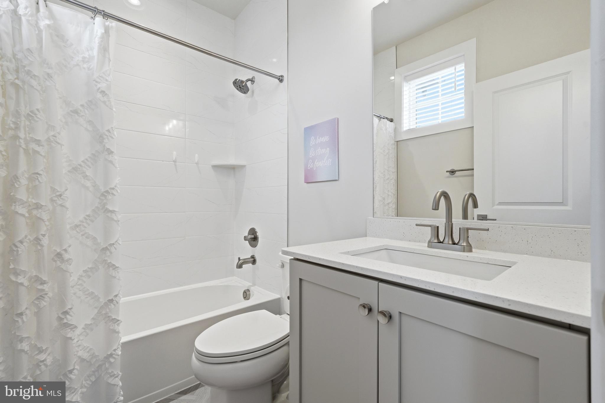 FAIRWAY ESTATES - Residential