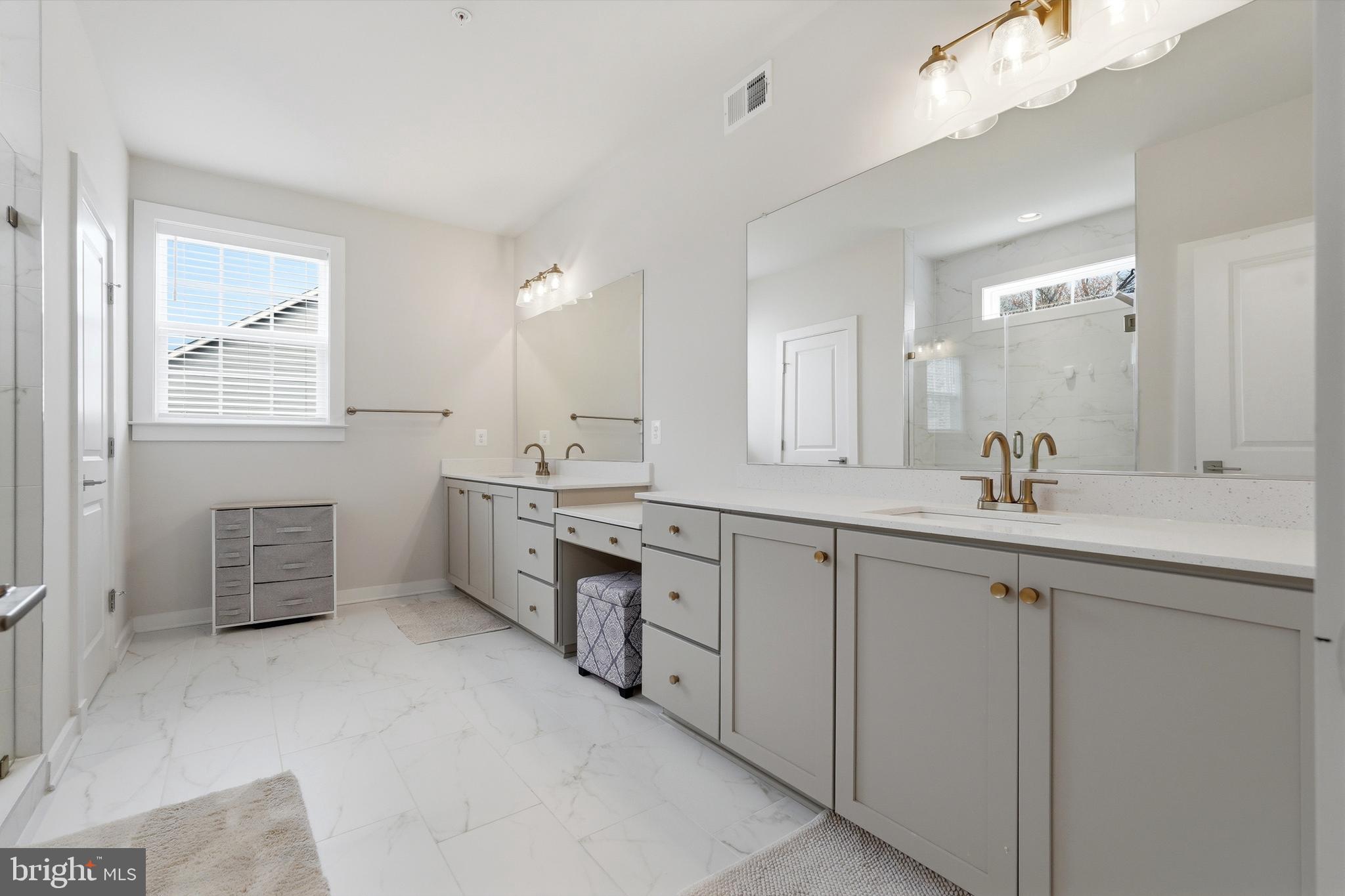 FAIRWAY ESTATES - Residential