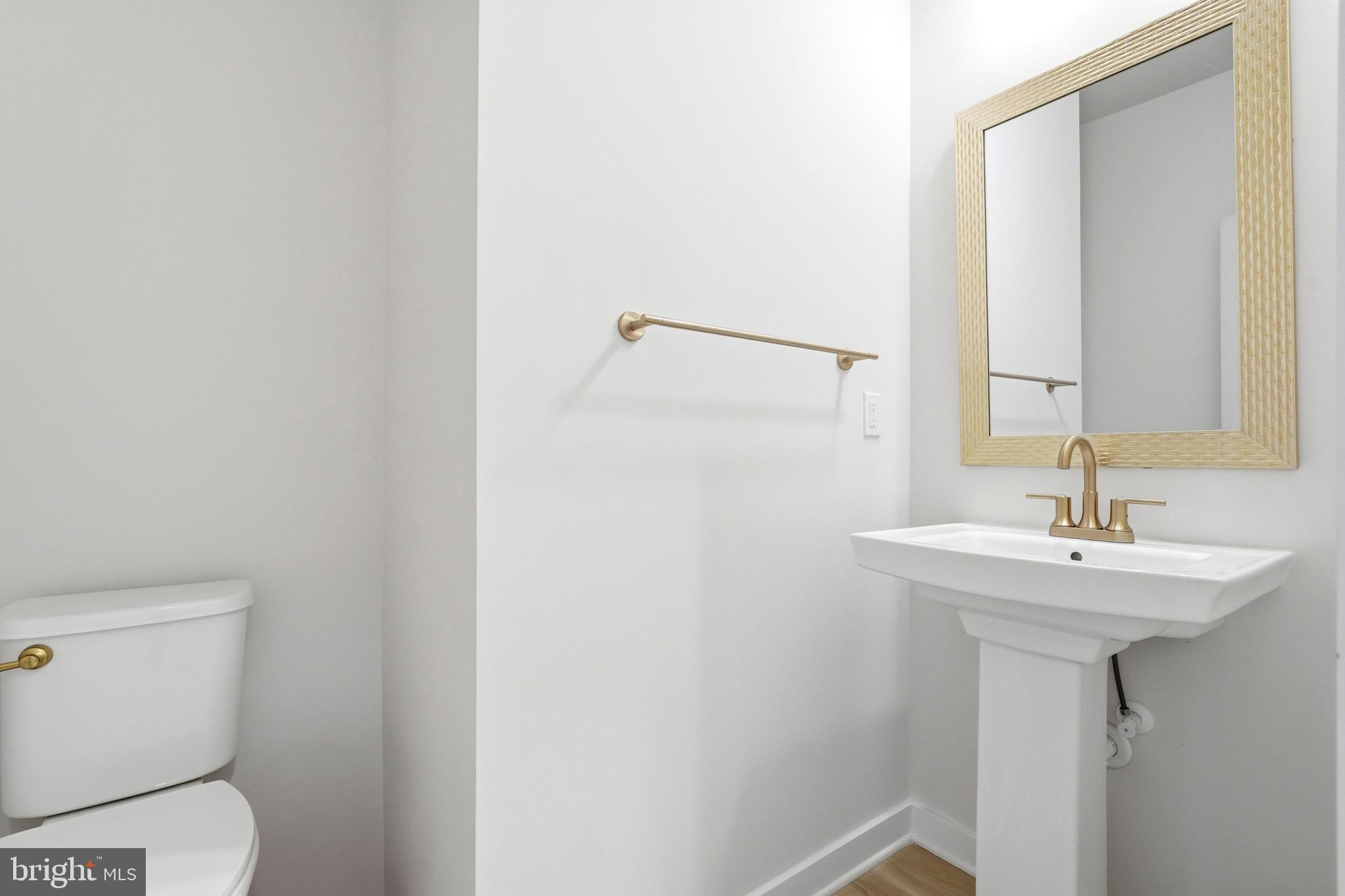 FAIRWAY ESTATES - Residential