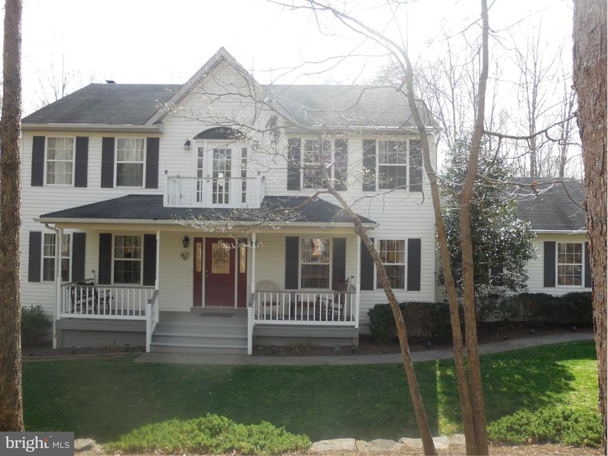 Beautiful , well cared for home on 11 acre with 3 finished levels. Home has comcast high speed internet and no HOA.  About half an acre of back yard  is fenced with a large back deck for entertaining. Property has walking trails , fenced in garden area and also goes down to Indian Run. Come see this wonderful home.