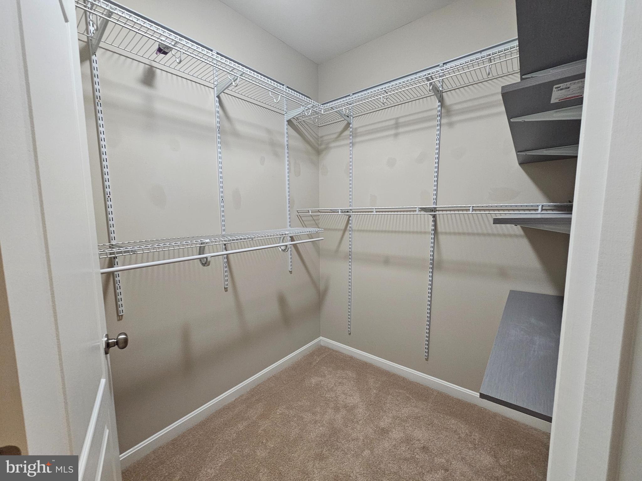 MERCER PARK CONDOMINIUM - Residential Lease