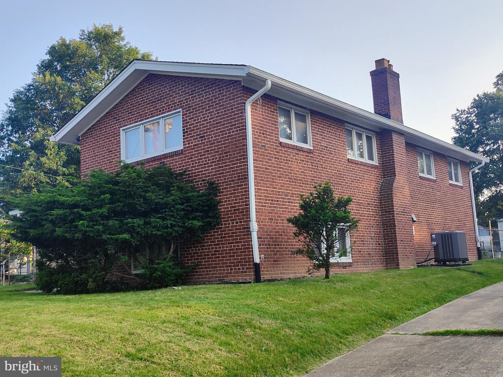 COLLEGE HEIGHTS TERRACE - Residential