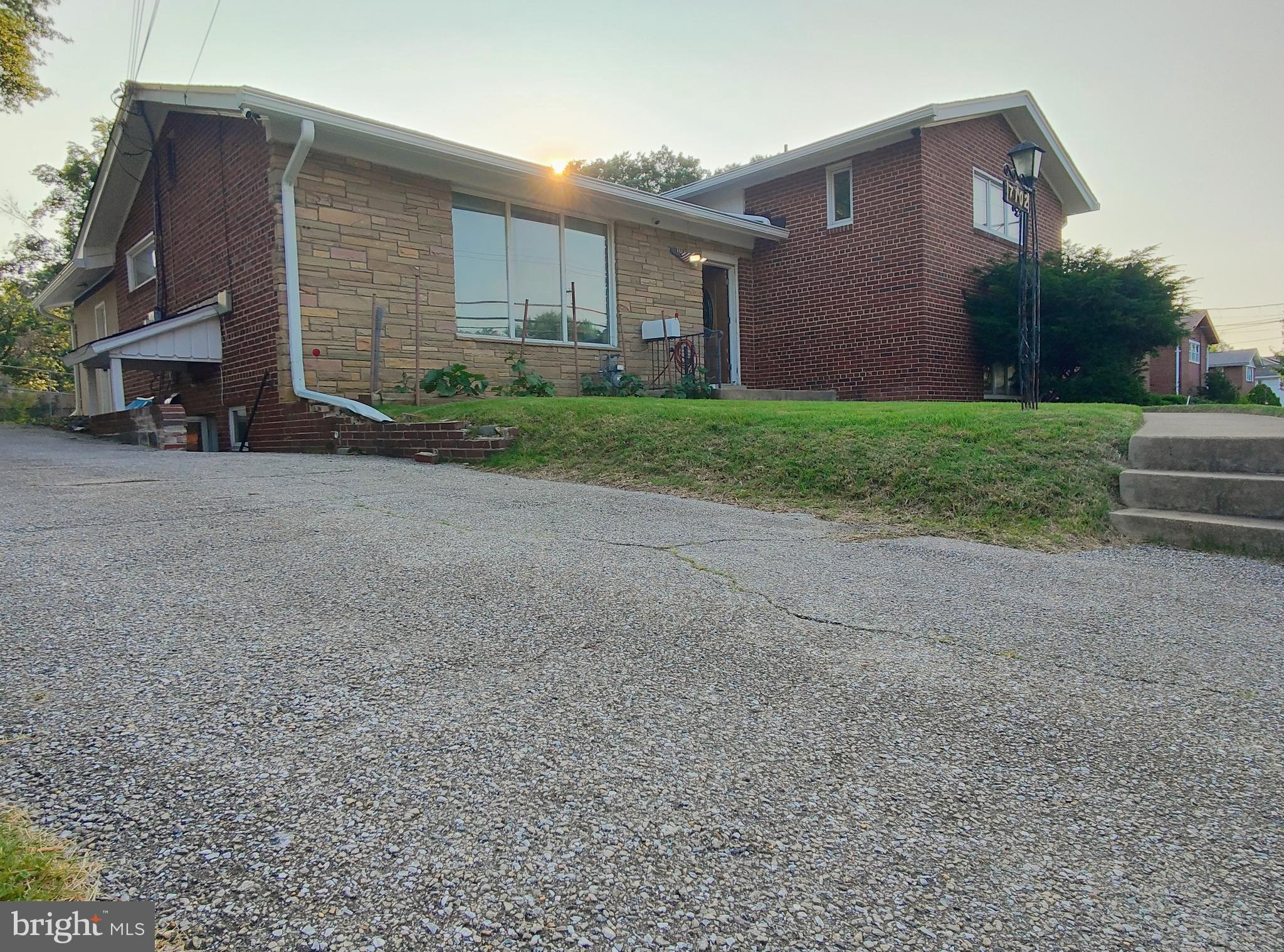 COLLEGE HEIGHTS TERRACE - Residential