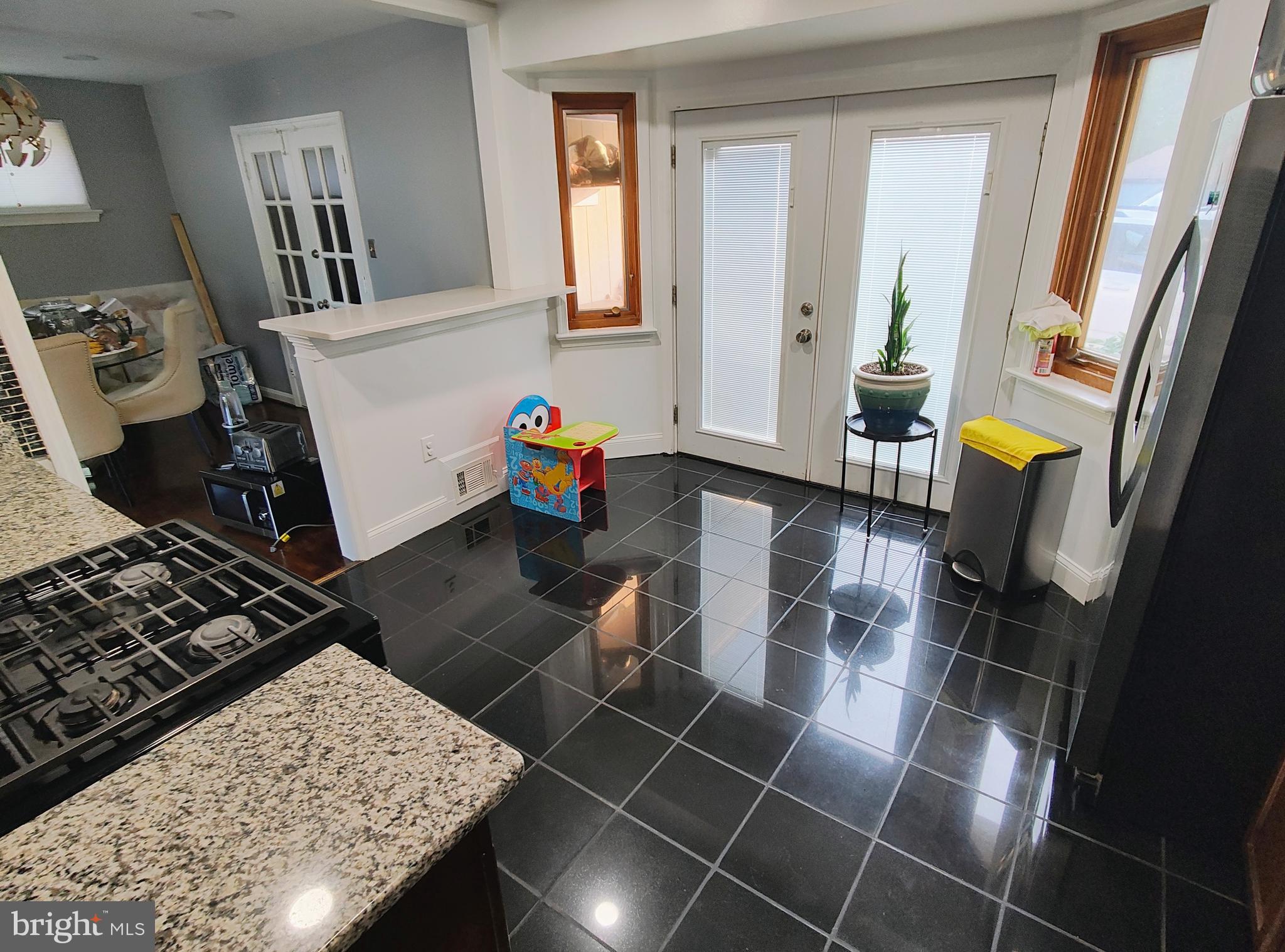 COLLEGE HEIGHTS TERRACE - Residential