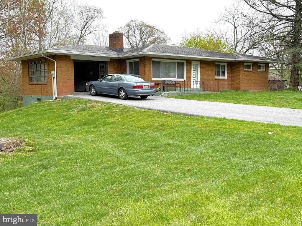 Photo of 152 E Church Street, STEVENS, PA 17578 (MLS # PALA2070698)