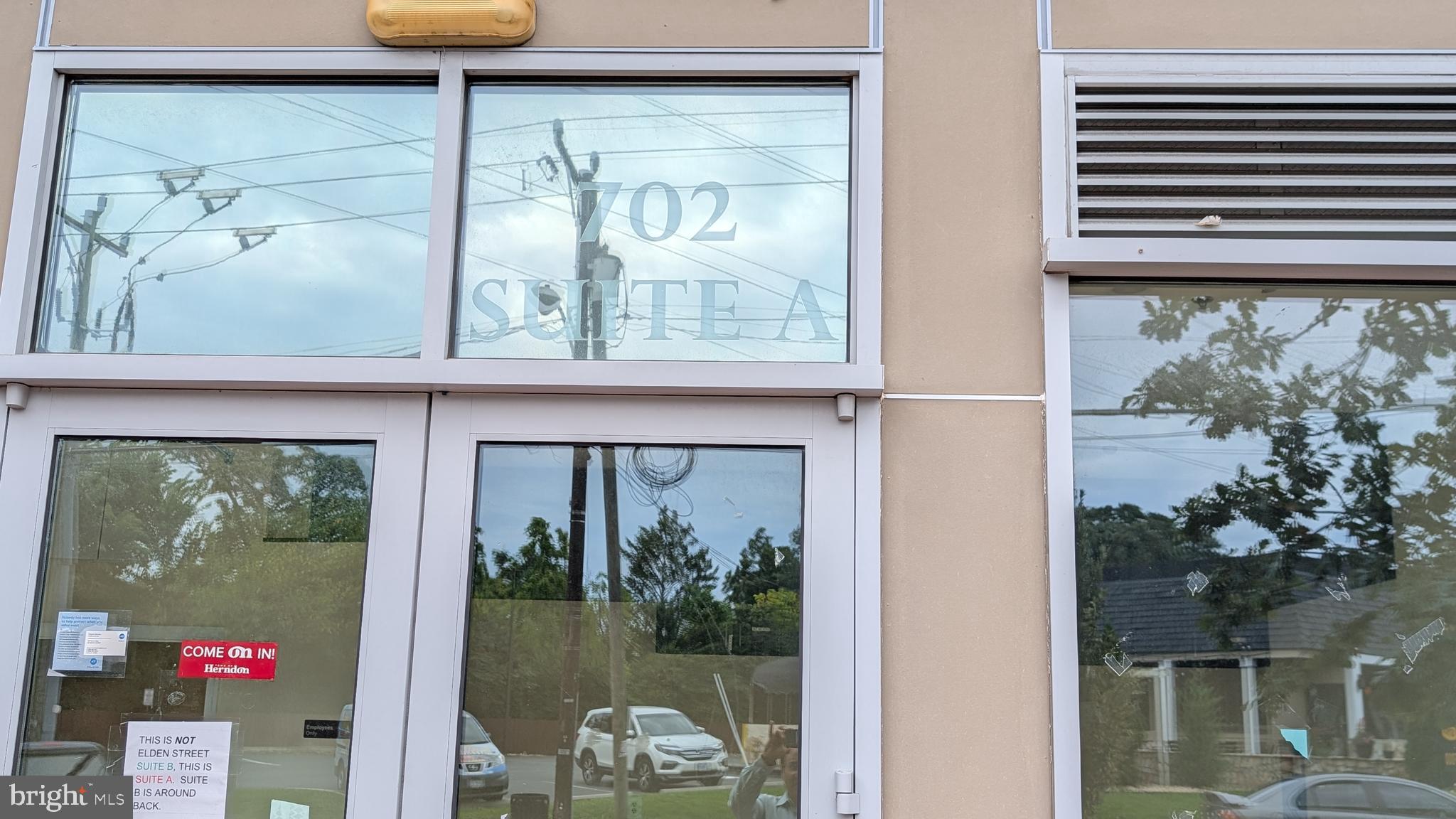 JUNCTION SQUARE - Commercial Sale