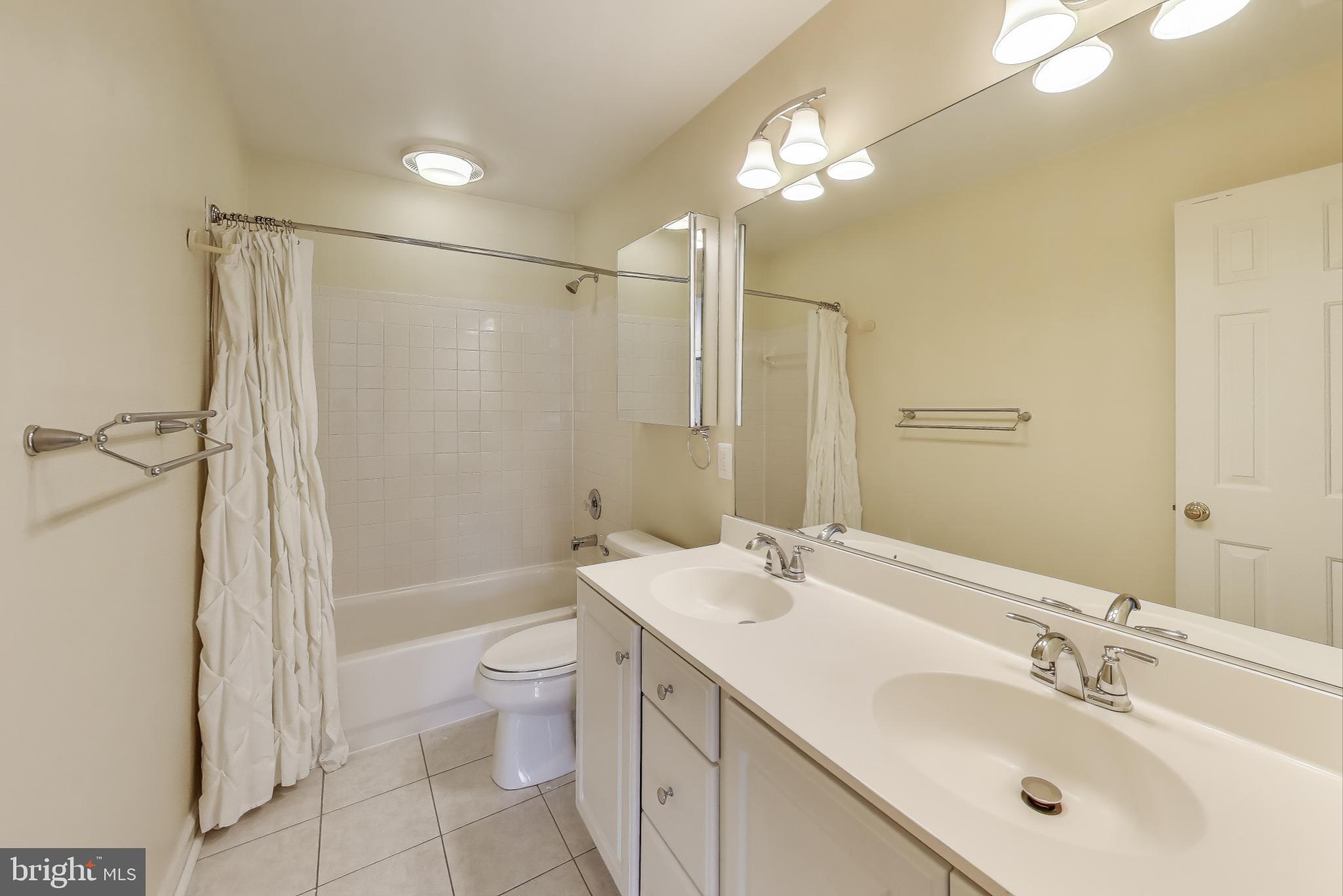 BRITTINGHAM - Residential Lease