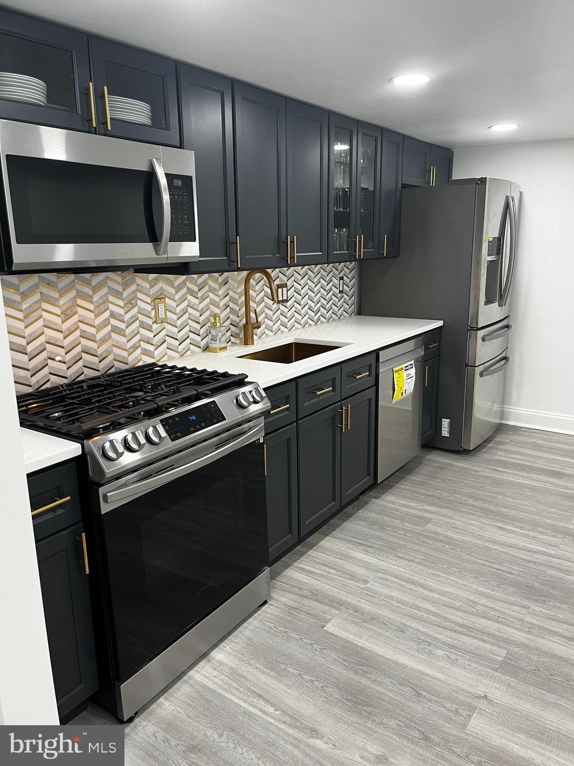A must see recently renovated 2 generous size Beds and 1 luxurious Bathroom apartment in the desired Arcadia neighborhood, the apartment has gone under a professional renovation, some of the new upgrades include luxurious brand new kitchen as the heart of the home, combining modern elegance with top-of-the-line functionality. The space features stunning quartz countertops that provide ample workspace, complemented by custom cabinetry in a sleek, timeless finish, offering plenty of storage for all your culinary needs. As well as SS appliances, full size gas stove, full size dishwasher, above range microwave, full size refrigerator with ice maker.
Luxurious primary bathroom retreat, this stunning full bathroom is designed with both relaxation and functionality in mind, the space features elegant Carrara marble tile flooring, Carrara marble vanity top, heated jacuzzi soaking tub with shower, and high-end finishes, creating a timeless and sophisticated atmosphere.
Some of the features through out the home includes large walk-in closet, lots of natural lights, plantation shutters, recessed lights, beautiful luxurious flooring through out the home. A must see!!!