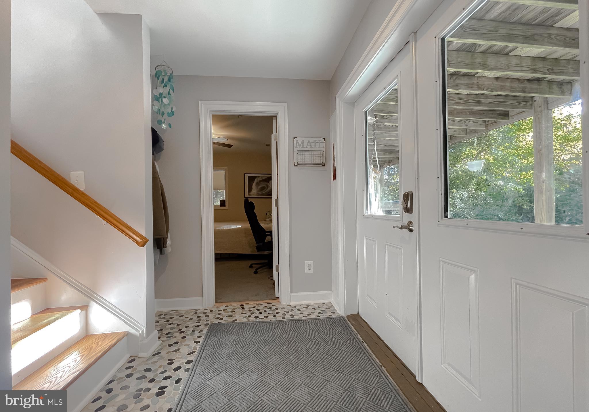 COVE LAKE - Residential