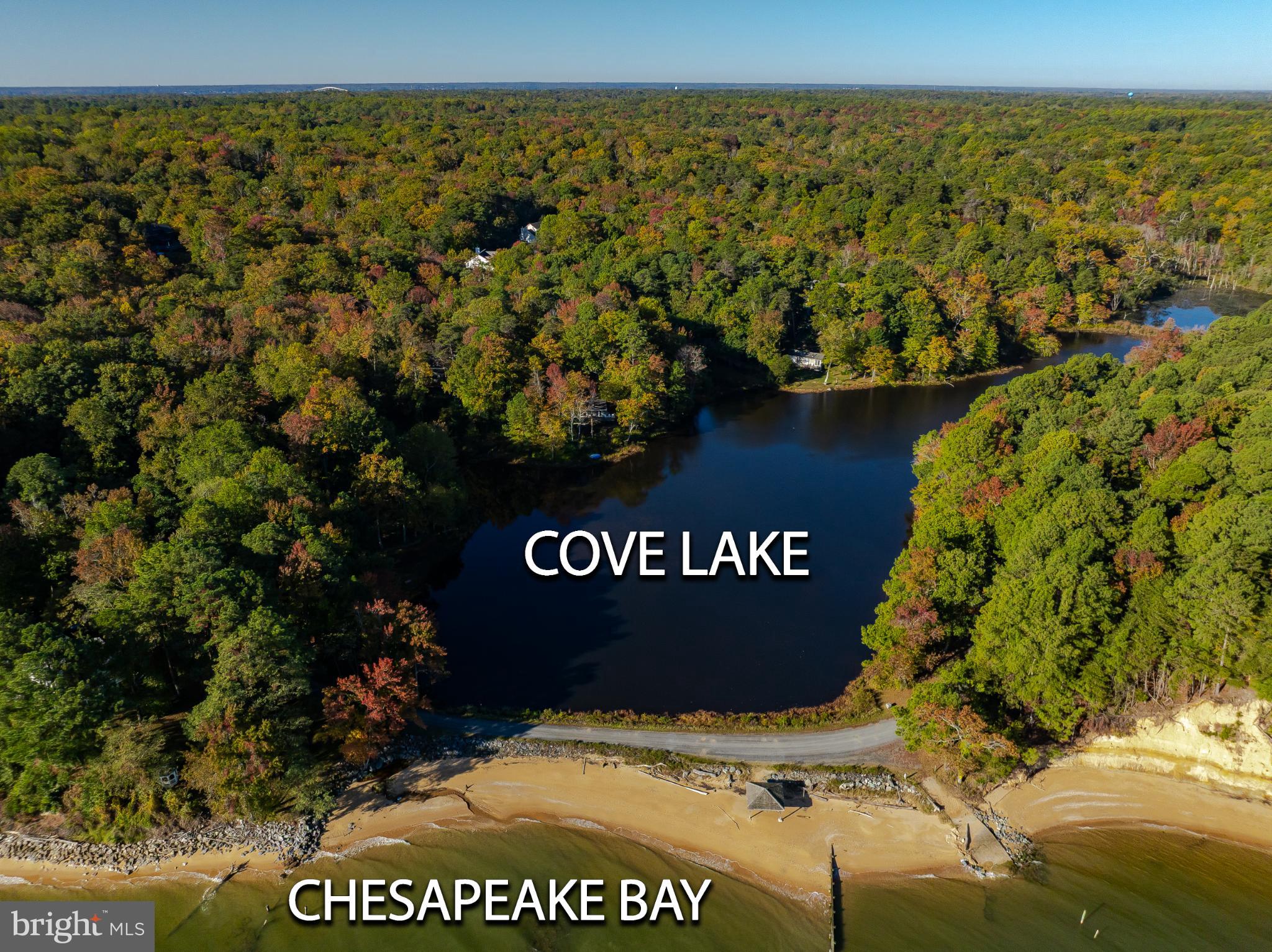 COVE LAKE - Residential