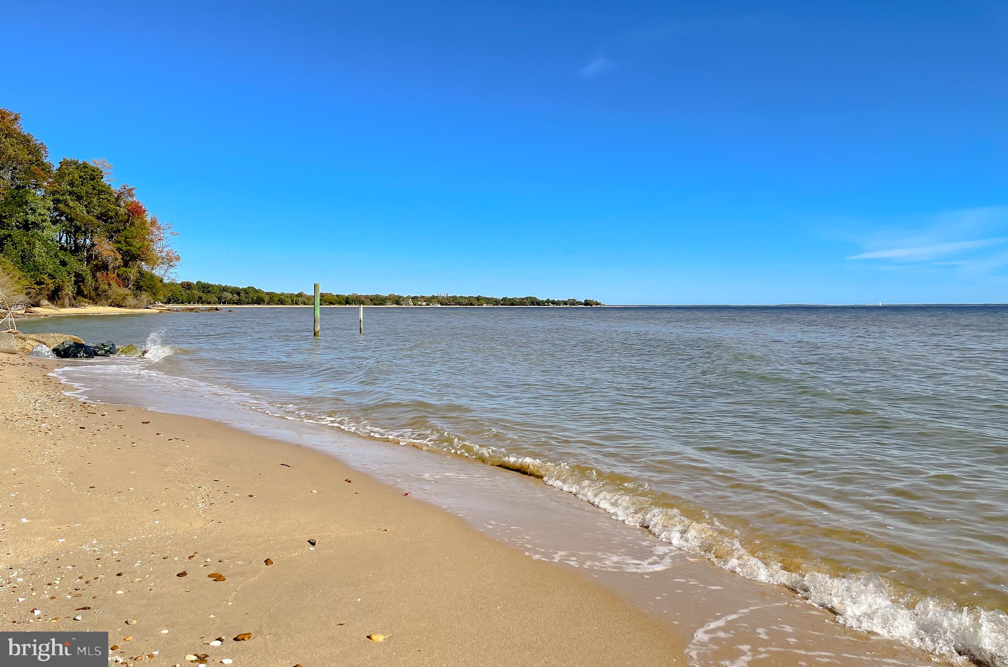 COVE LAKE - Residential