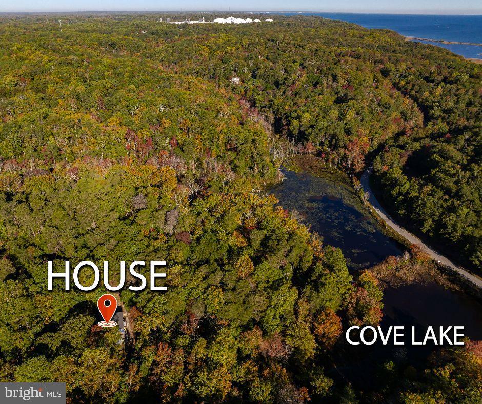 COVE LAKE - Residential