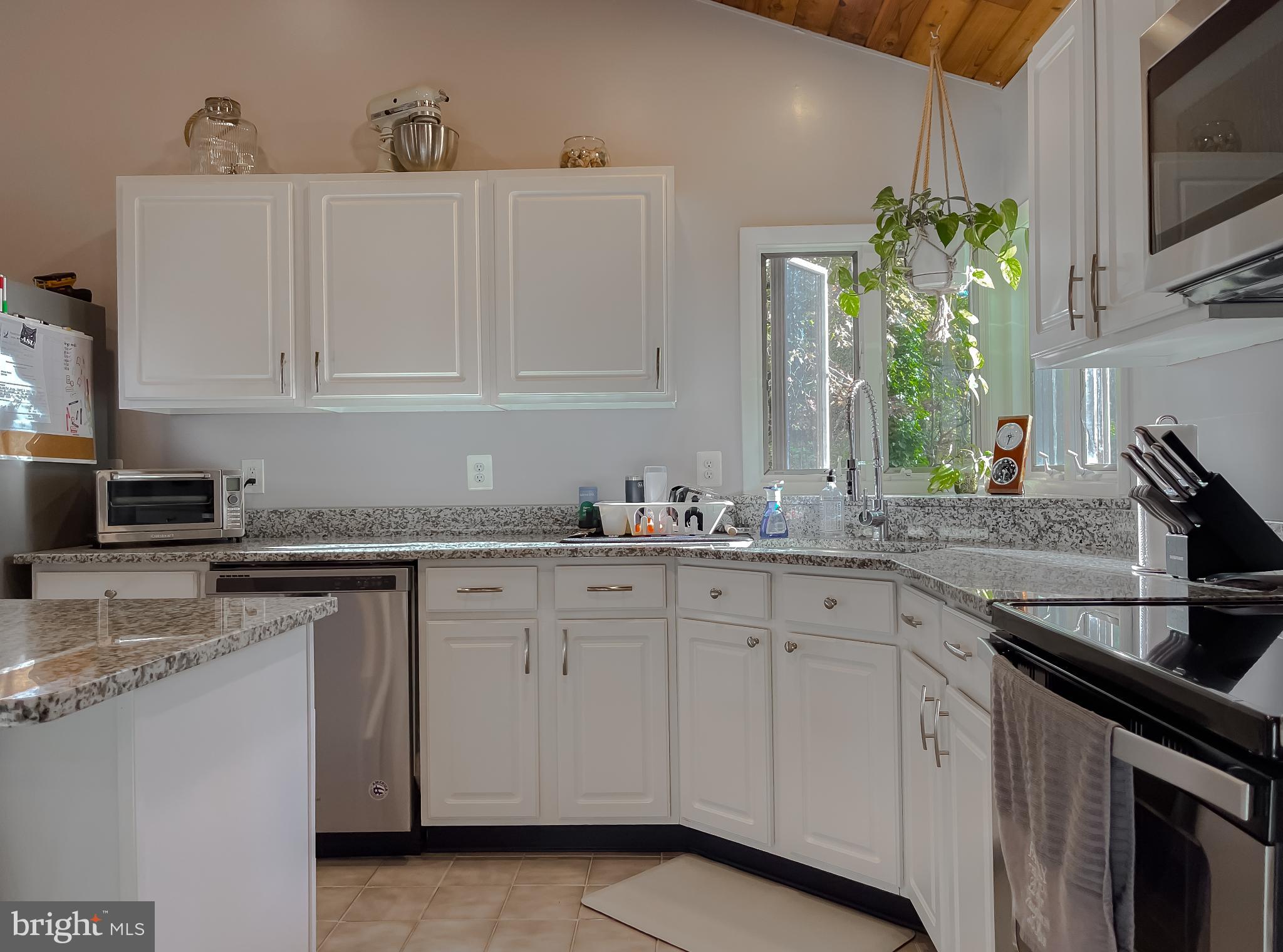 COVE LAKE - Residential