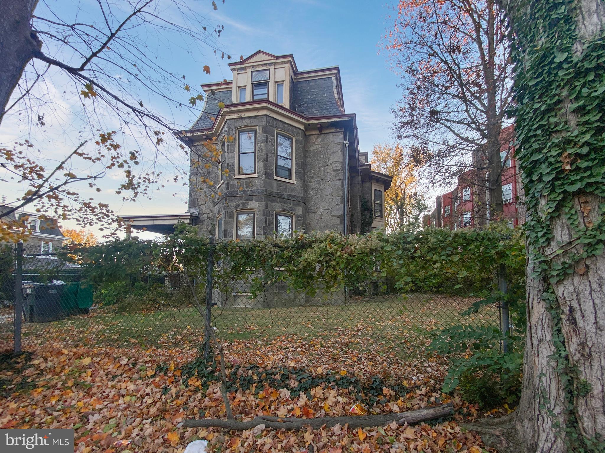 GERMANTOWN (WEST) - Commercial Sale