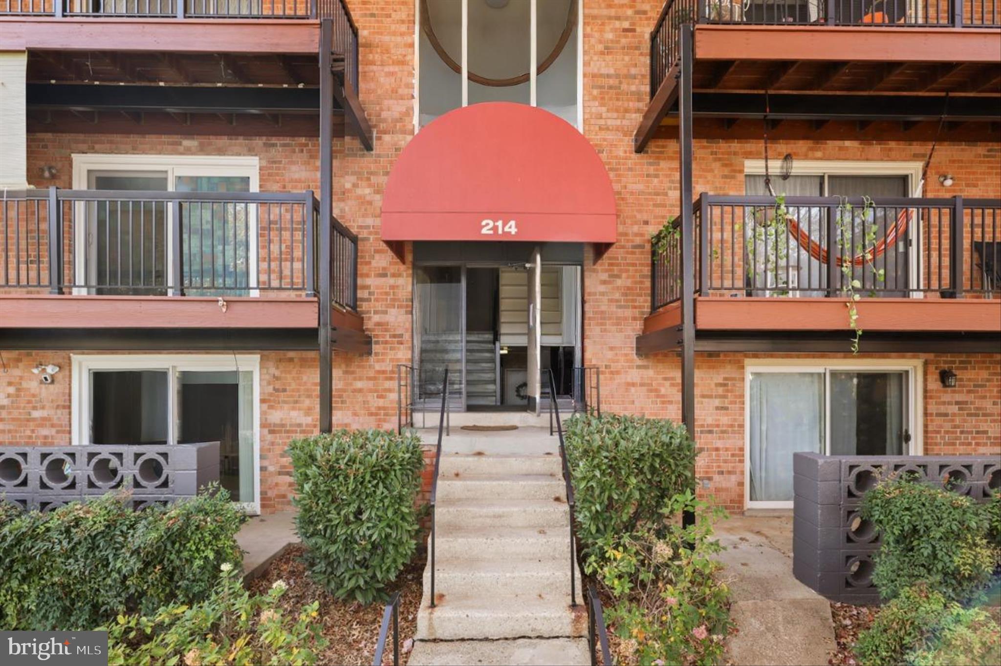 PARK TERRACE - Residential Lease