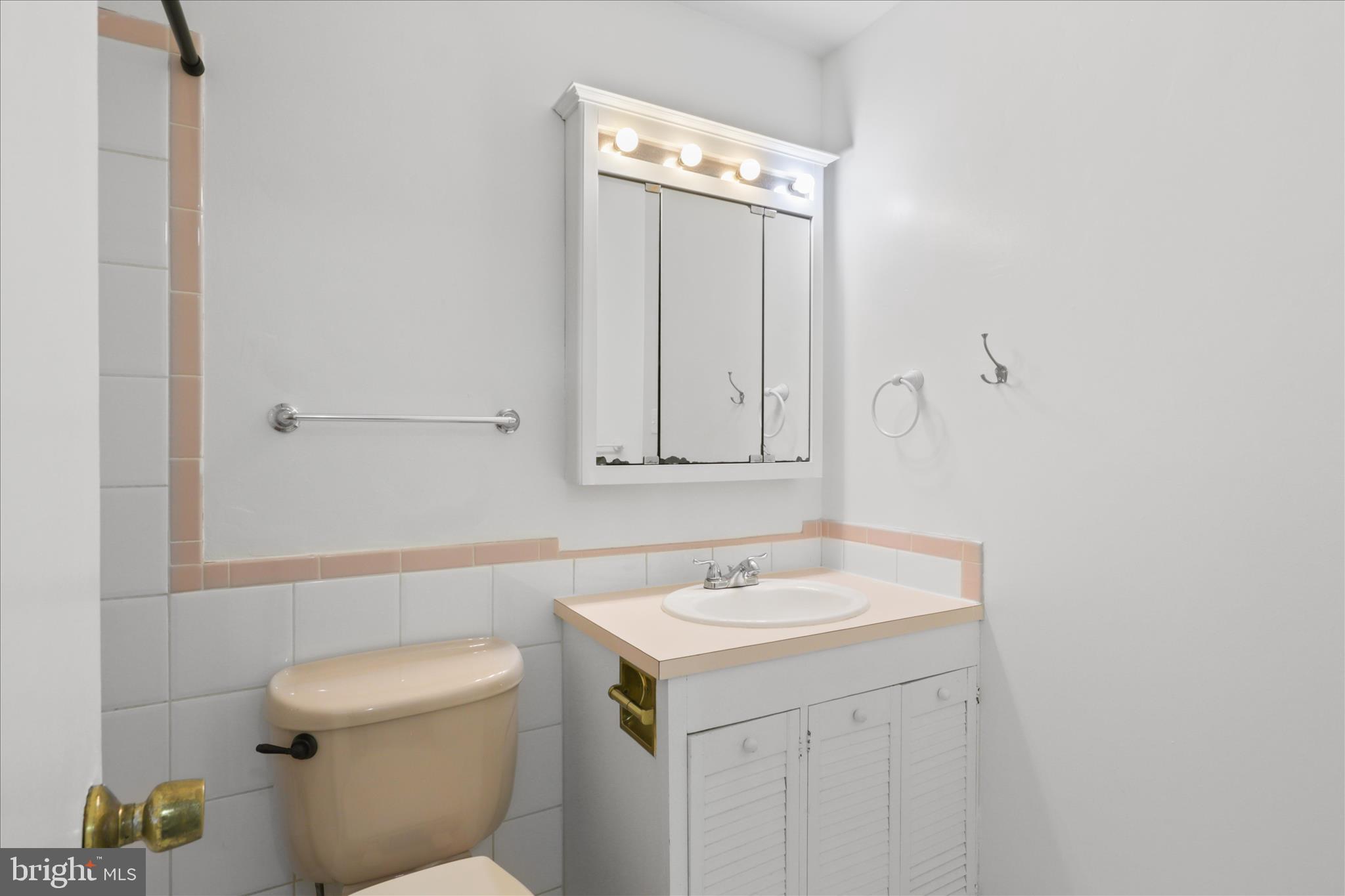 PARK TERRACE - Residential Lease