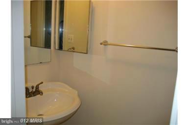 LAKEPOINTE - Residential Lease