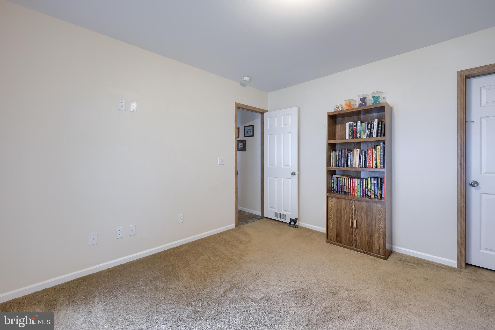 NORTH RIDGE ACRES - Residential