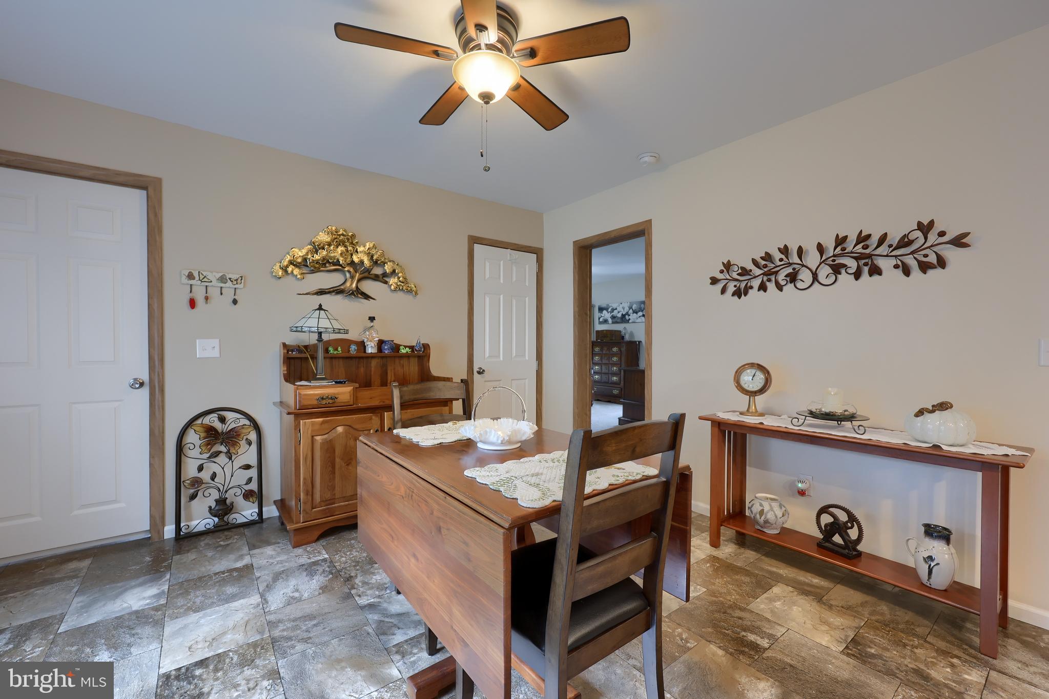 NORTH RIDGE ACRES - Residential