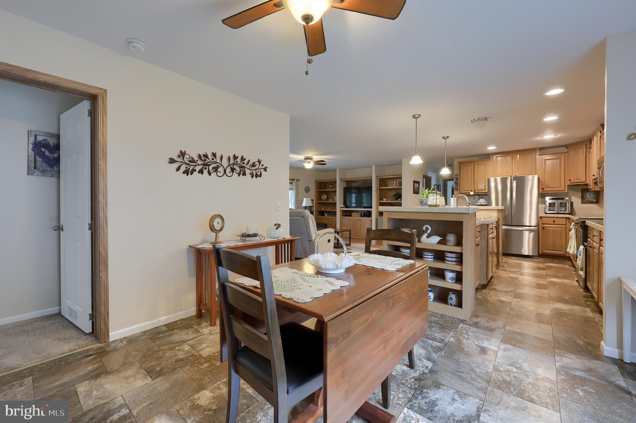 NORTH RIDGE ACRES - Residential