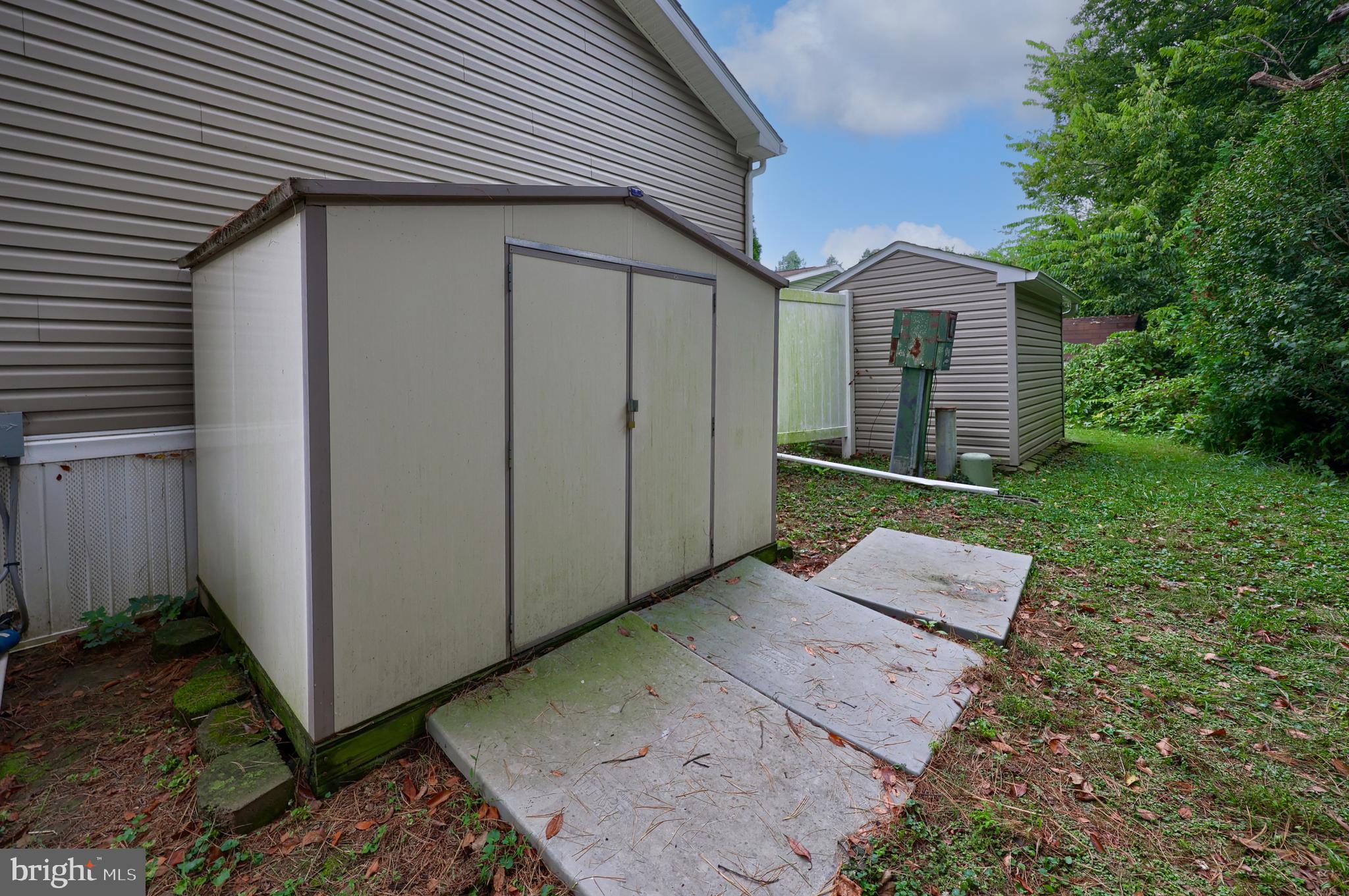 NORTH RIDGE ACRES - Residential