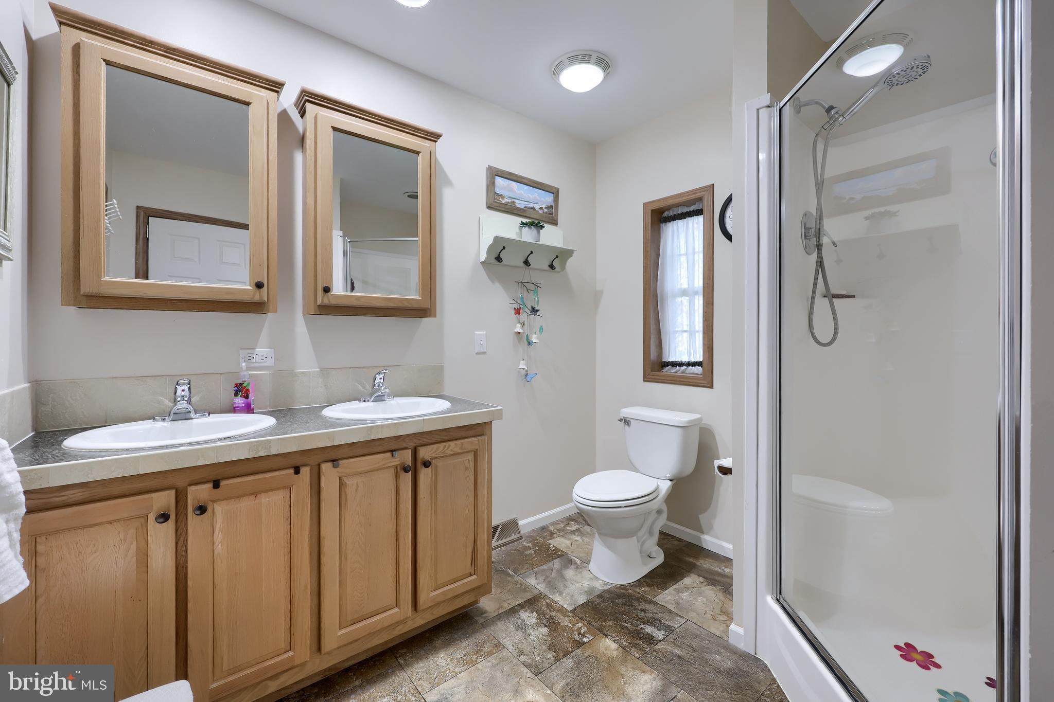 NORTH RIDGE ACRES - Residential