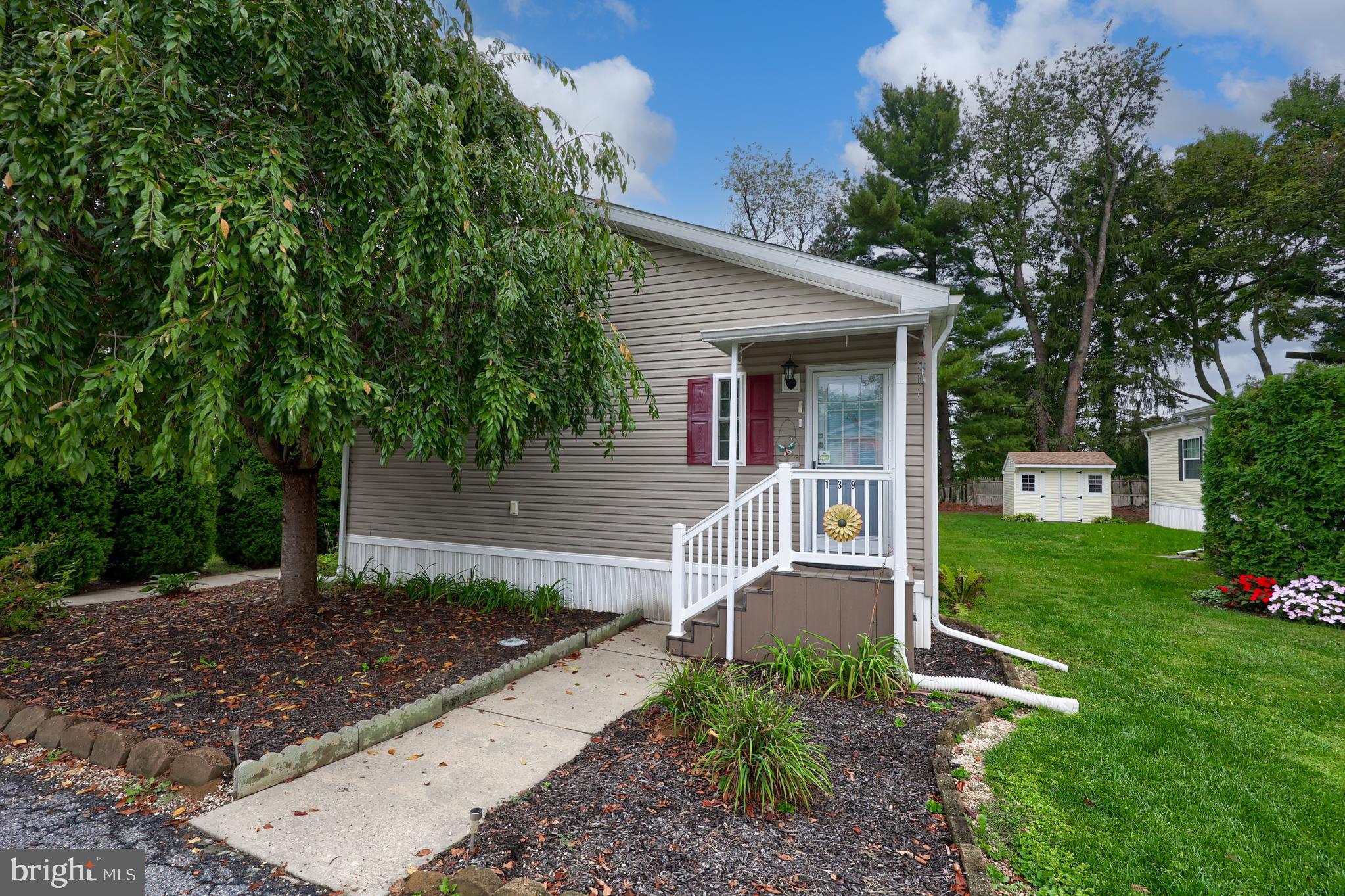 NORTH RIDGE ACRES - Residential