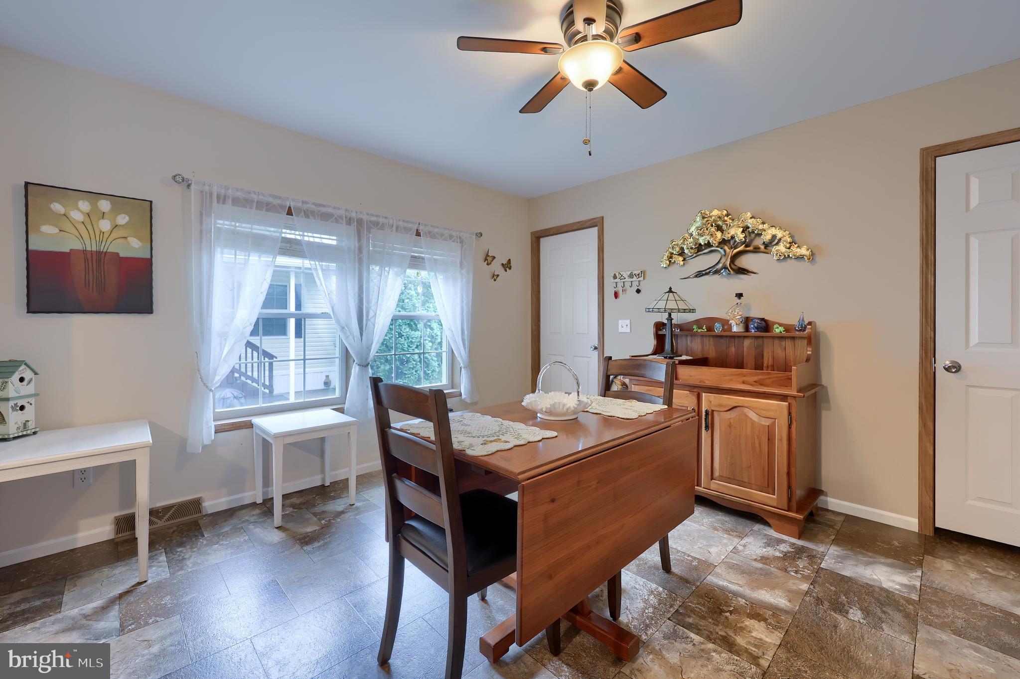 NORTH RIDGE ACRES - Residential