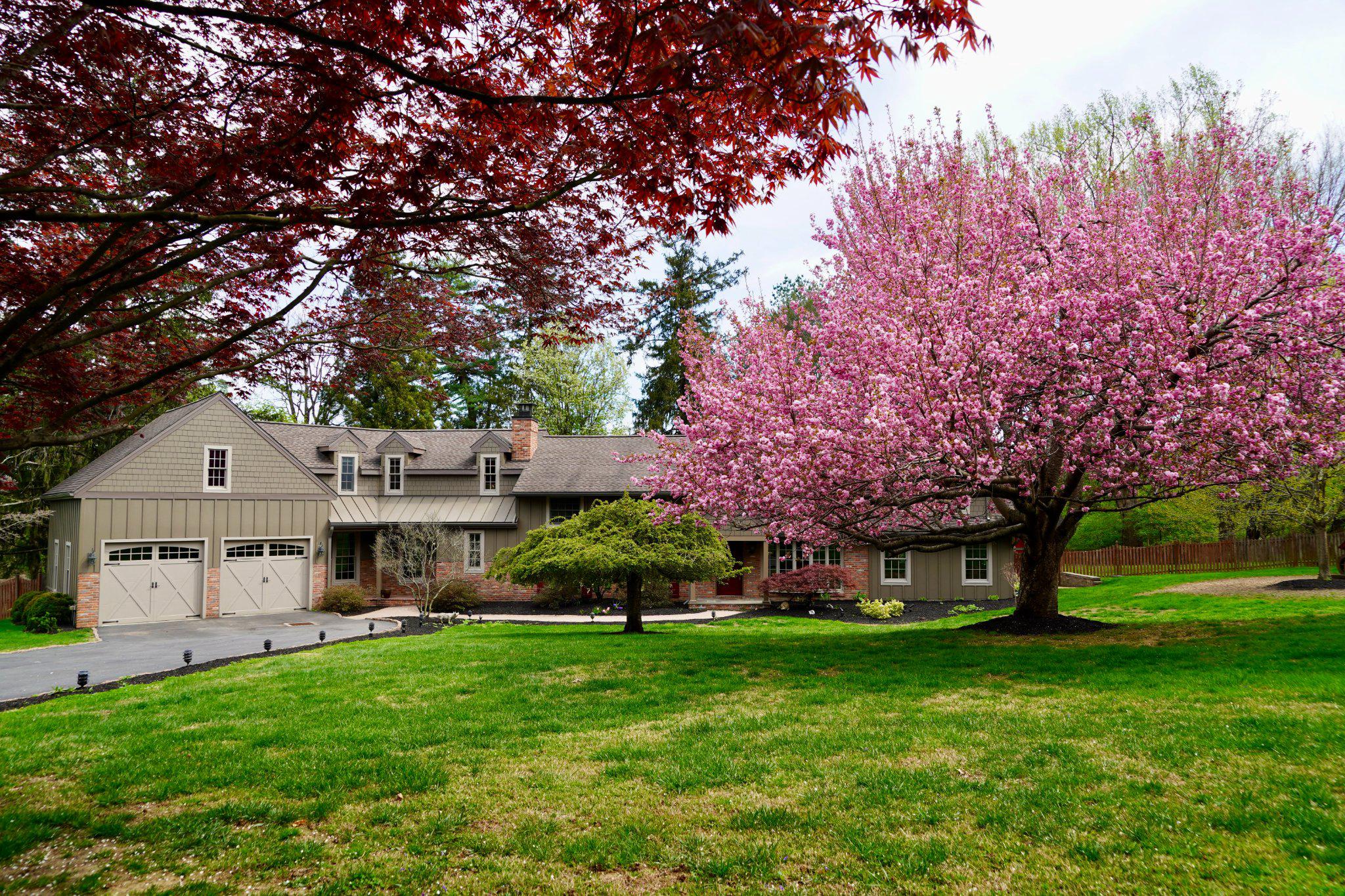 1324 COLLEGE HILL DRIVE