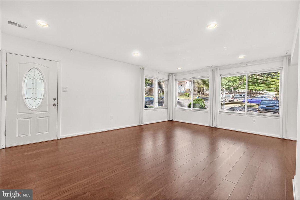 GERMANTOWN PARK - Residential