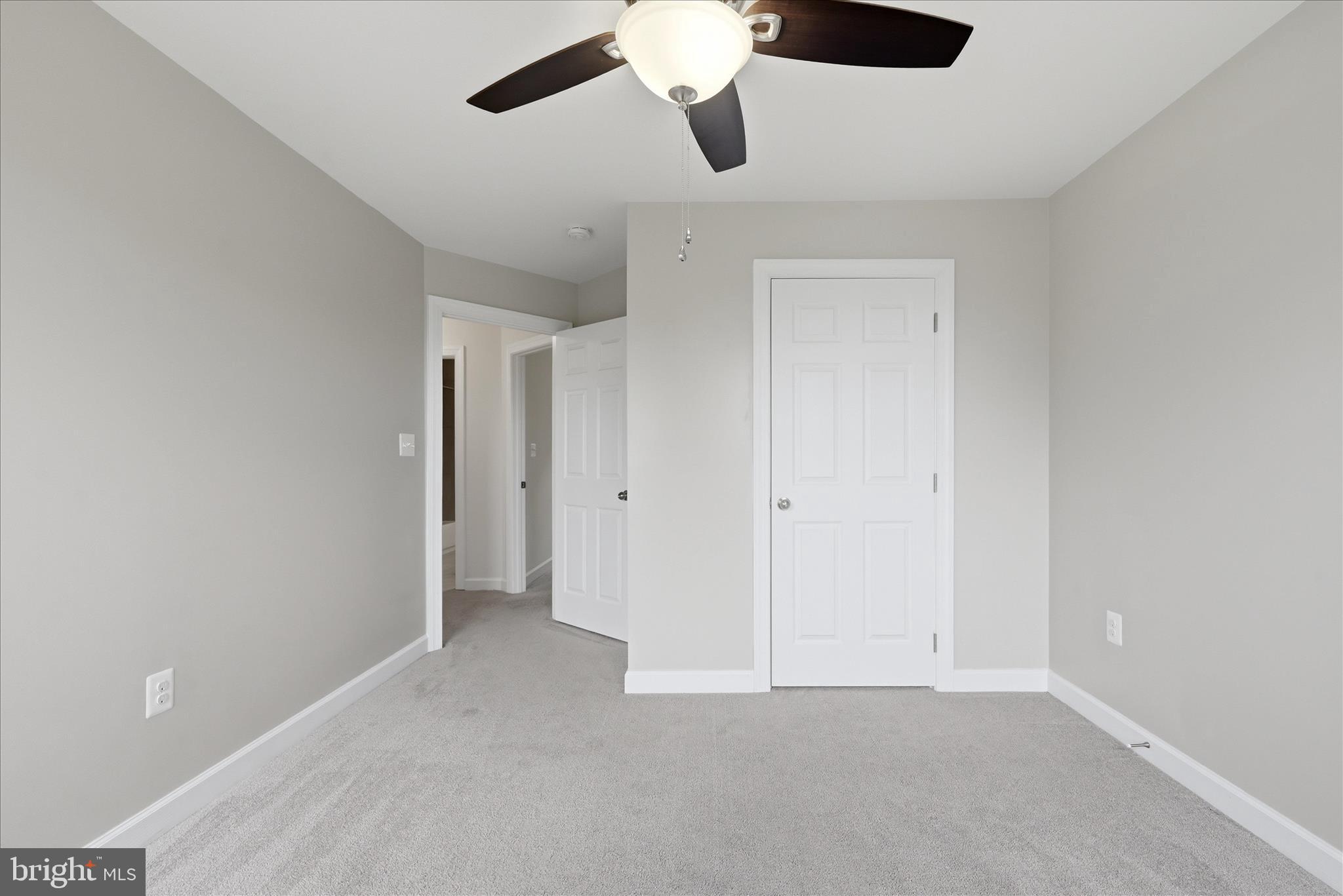 LAKE HOLIDAY ESTATES - Residential