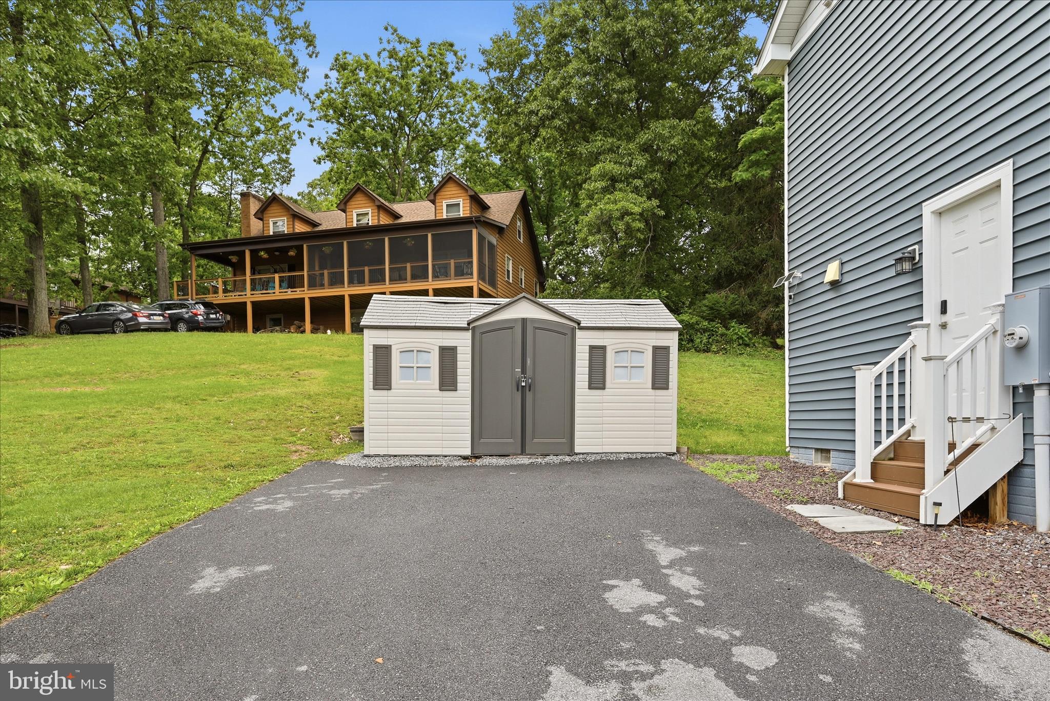 LAKE HOLIDAY ESTATES - Residential