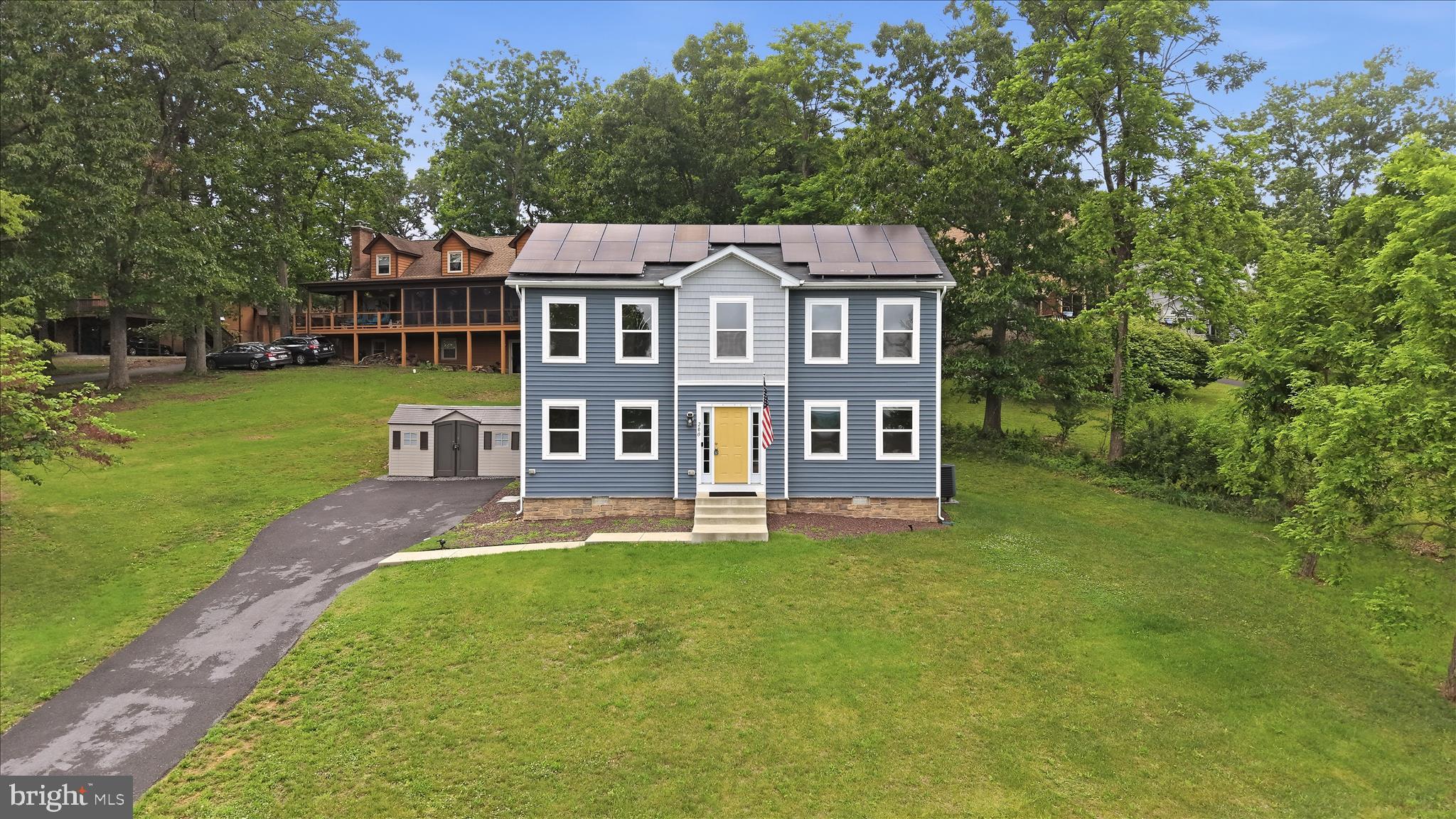 LAKE HOLIDAY ESTATES - Residential