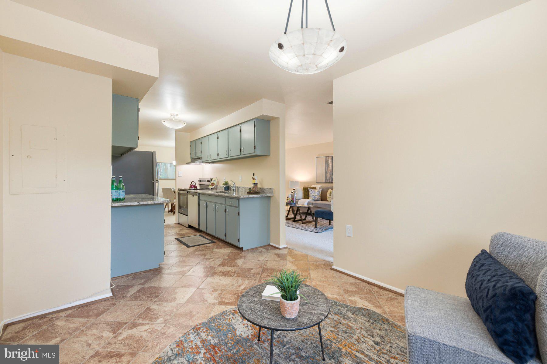 HYDE PARK - Residential