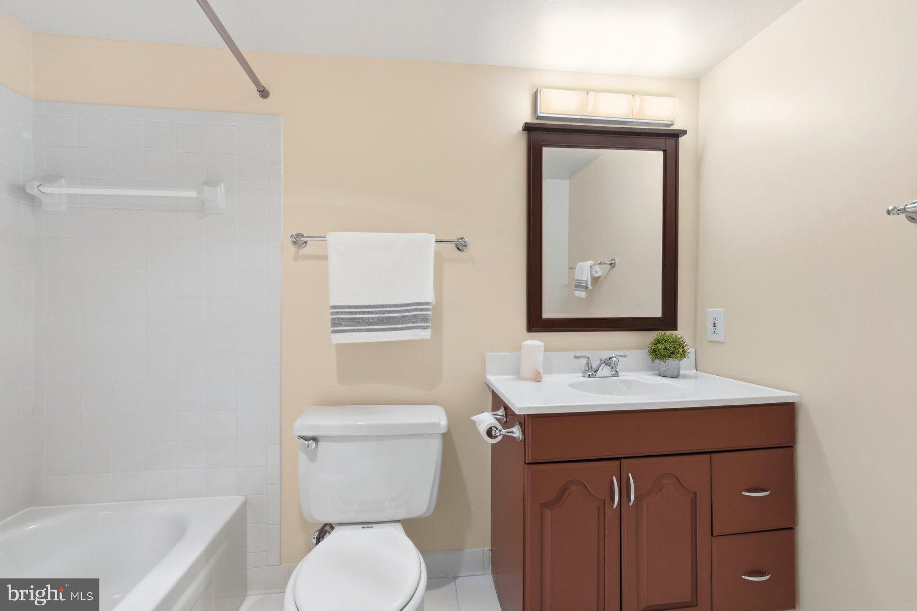 HYDE PARK - Residential