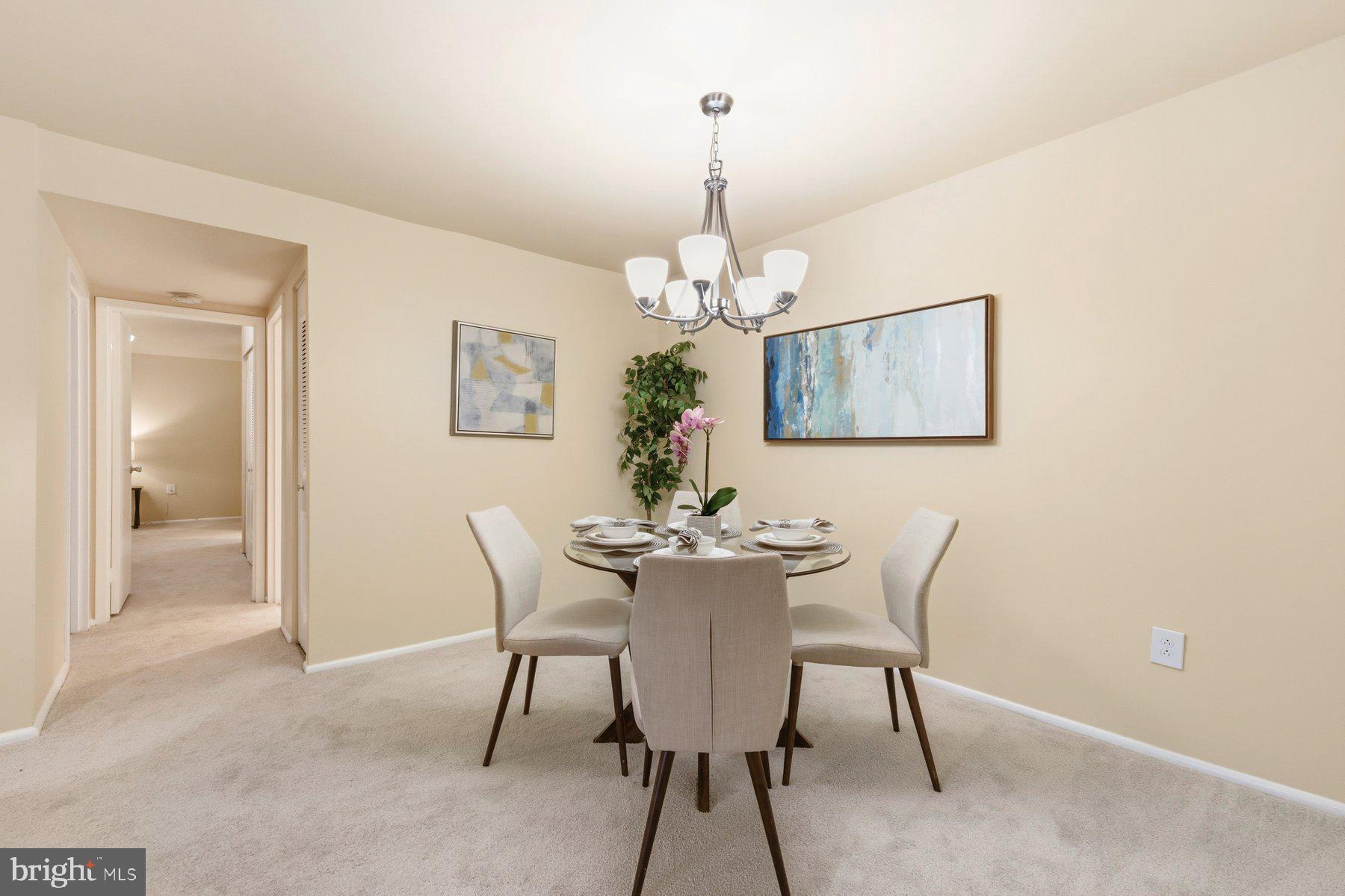 HYDE PARK - Residential