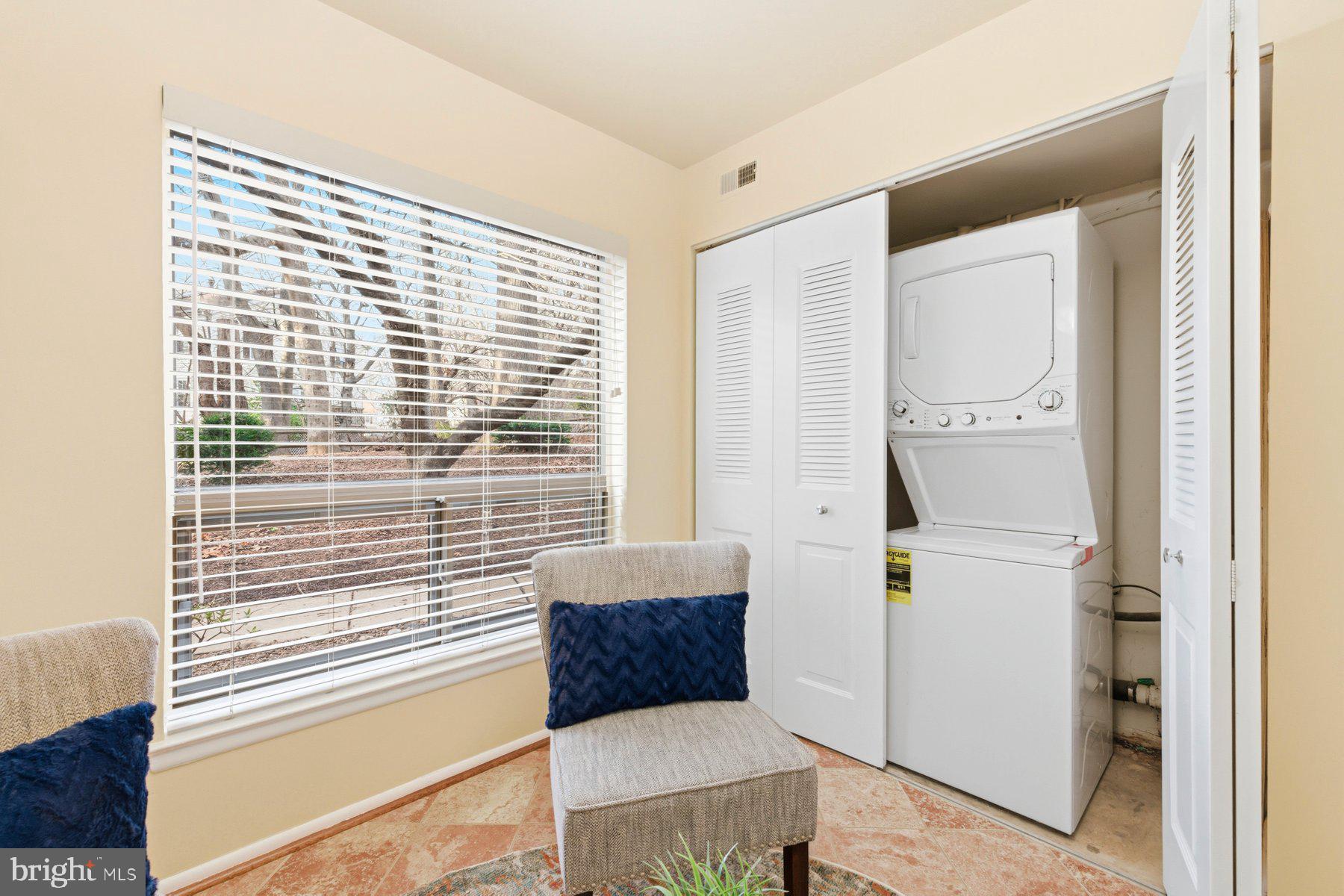 HYDE PARK - Residential