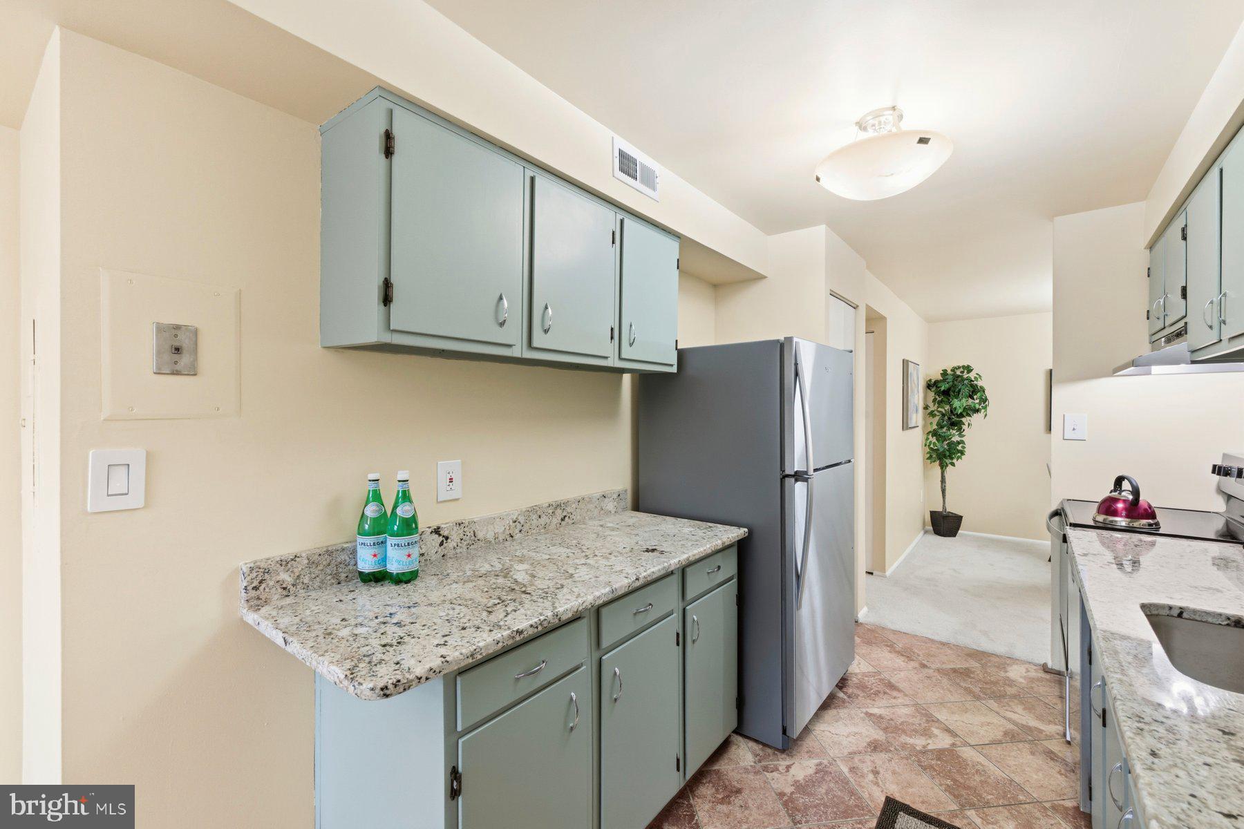 HYDE PARK - Residential