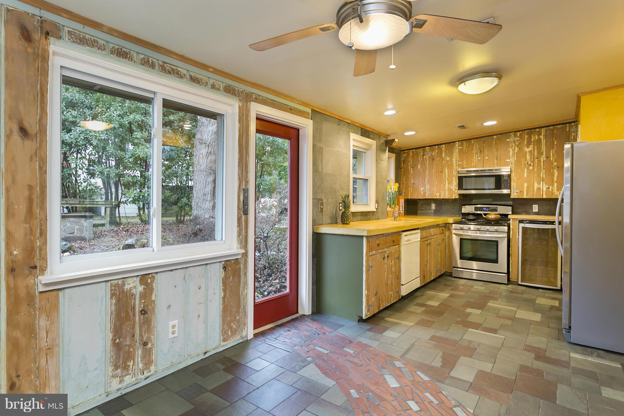 CLOVERLEA - Residential