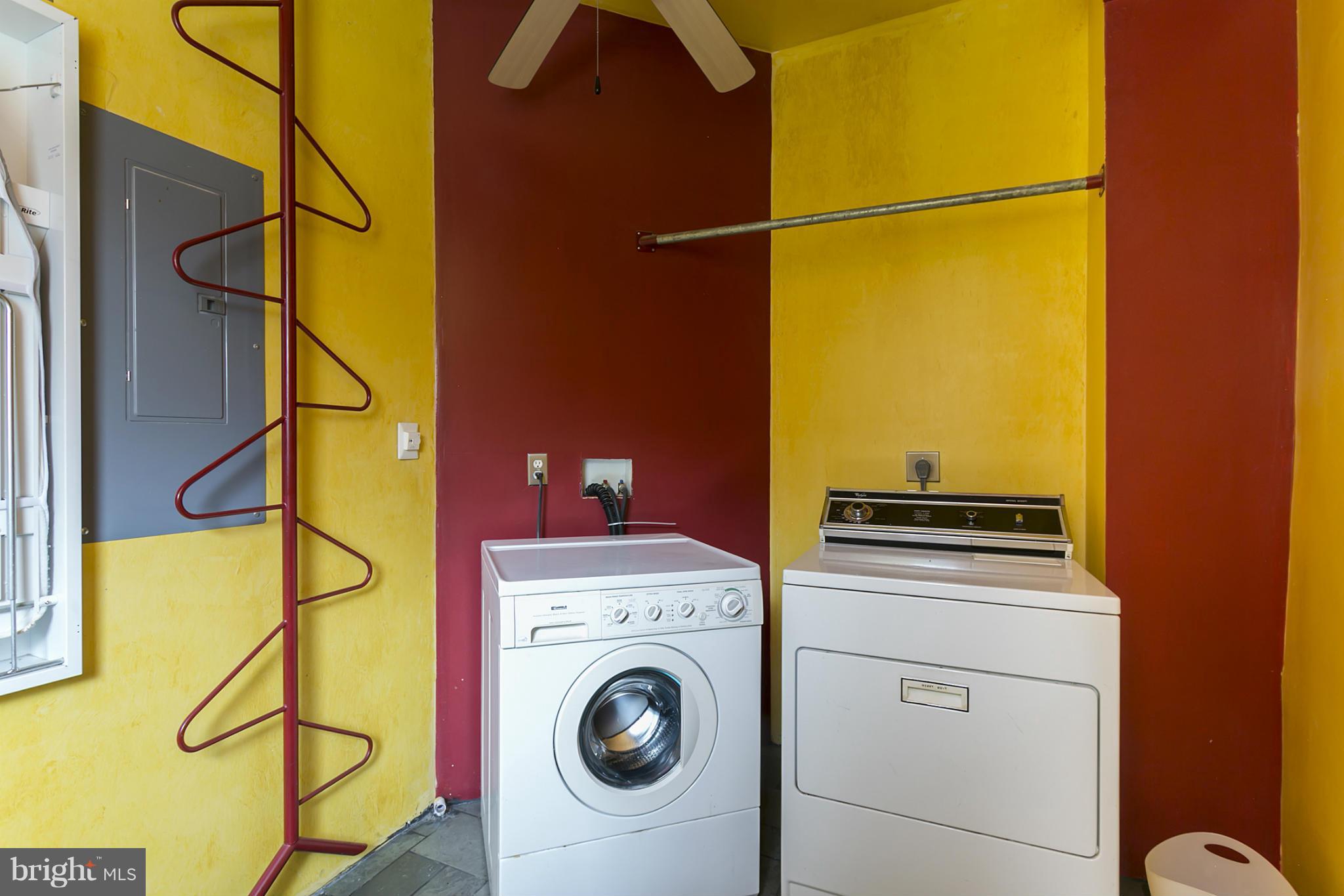 CLOVERLEA - Residential