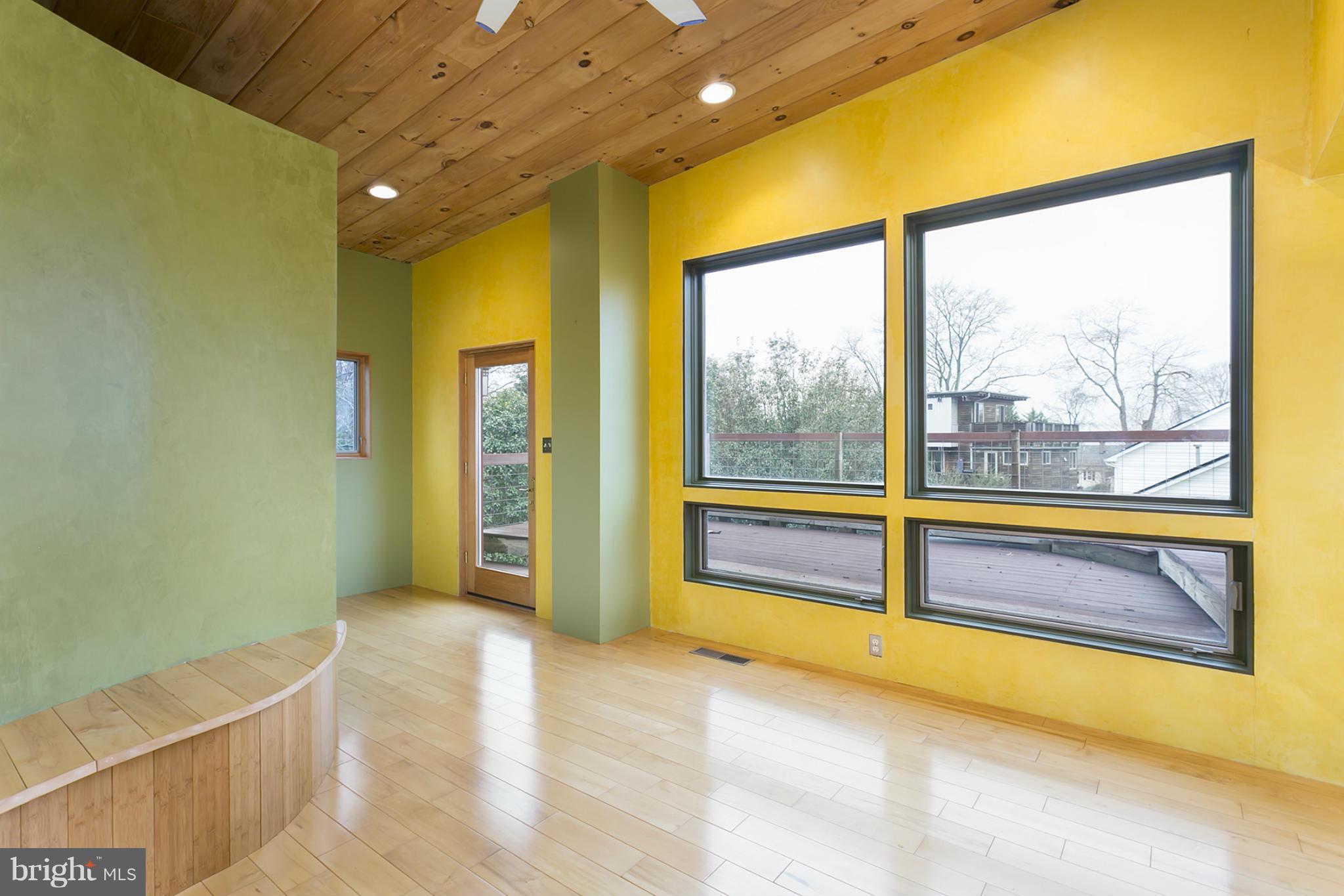 CLOVERLEA - Residential