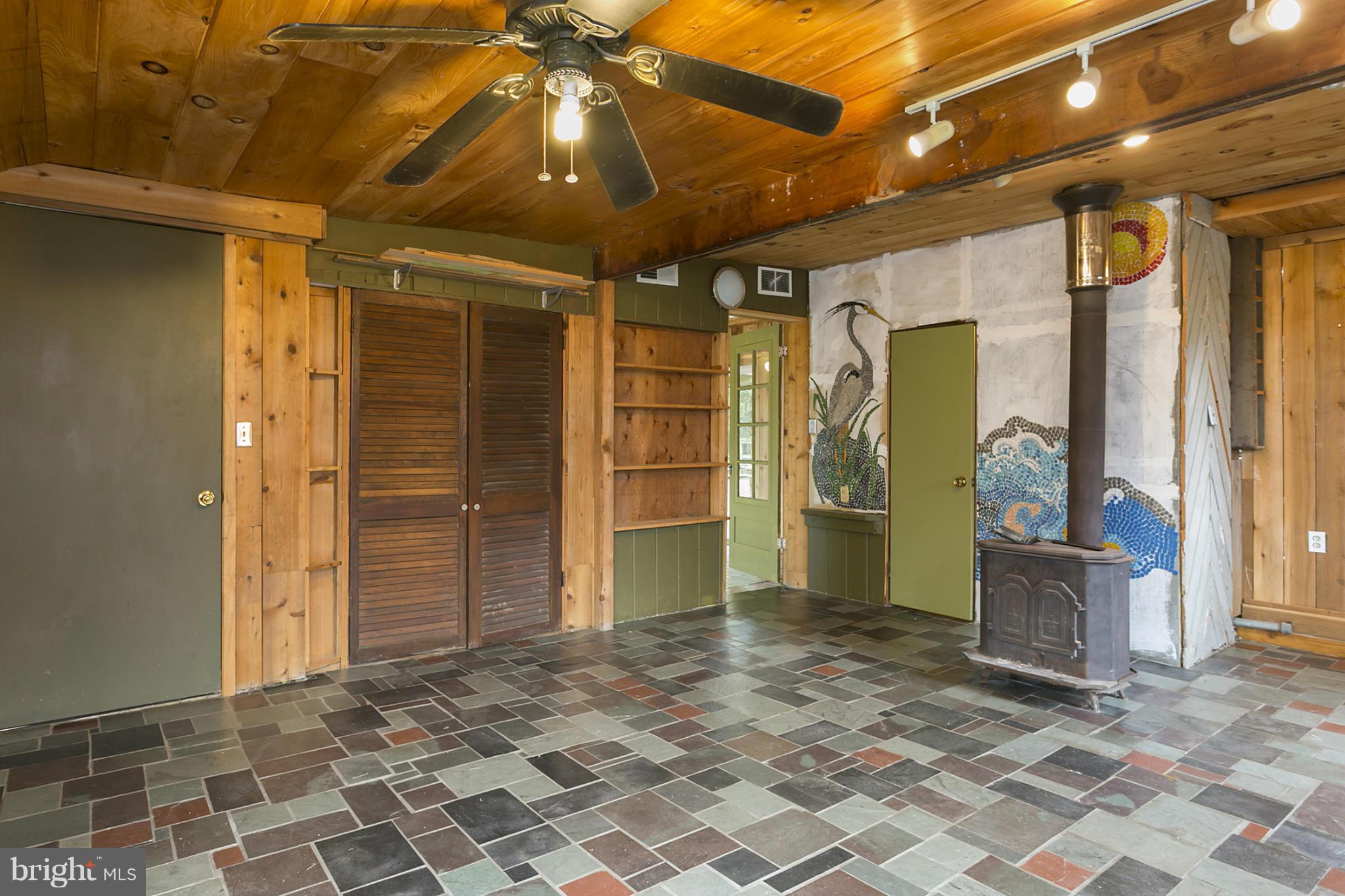 CLOVERLEA - Residential