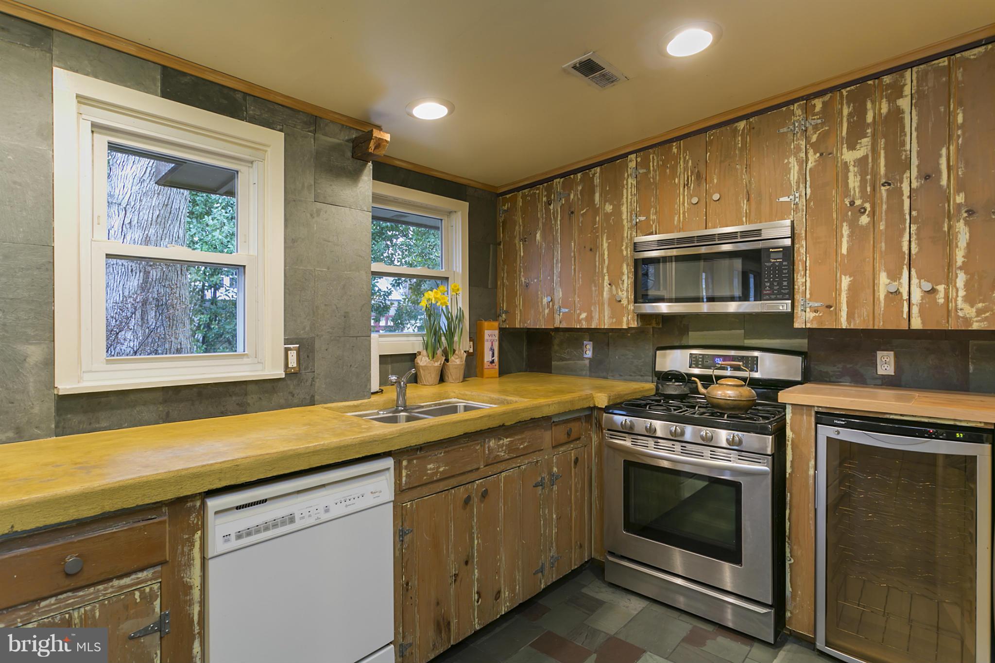 CLOVERLEA - Residential